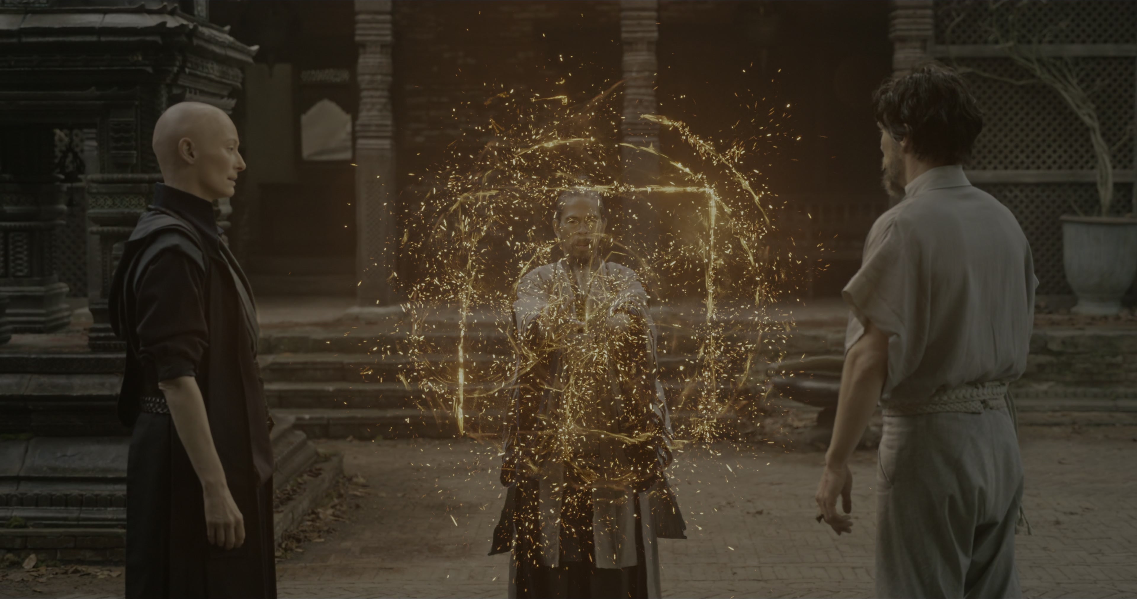 Doctor Strange (2016), wide, 1.90:1 — film still