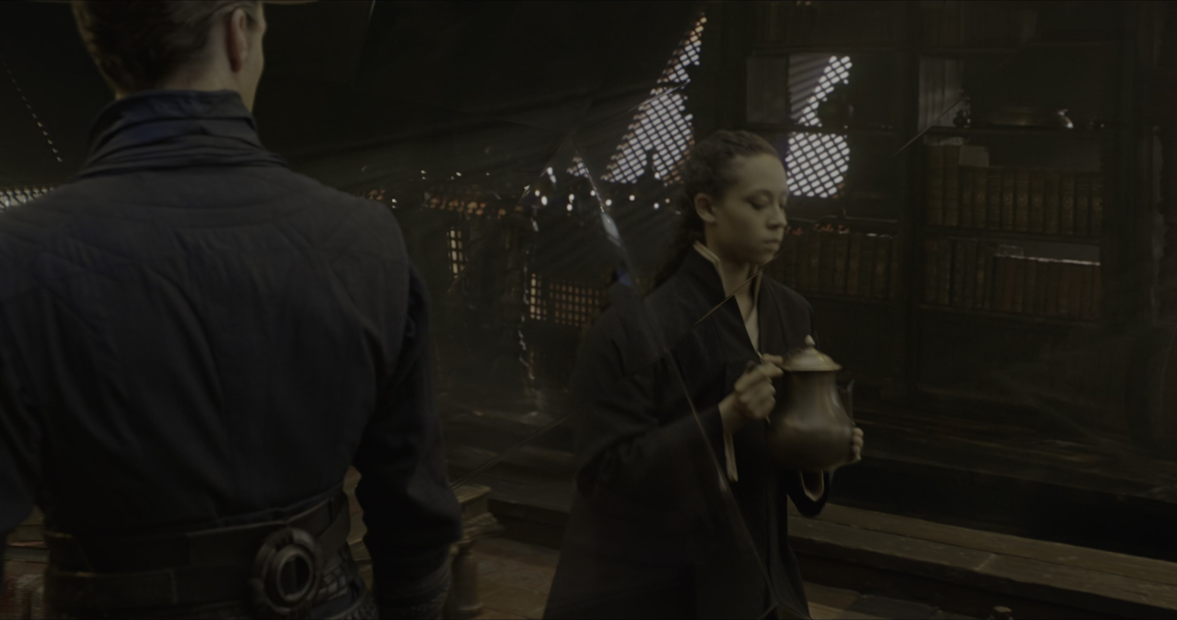 Doctor Strange (2016), wide, 1.90:1 — film still