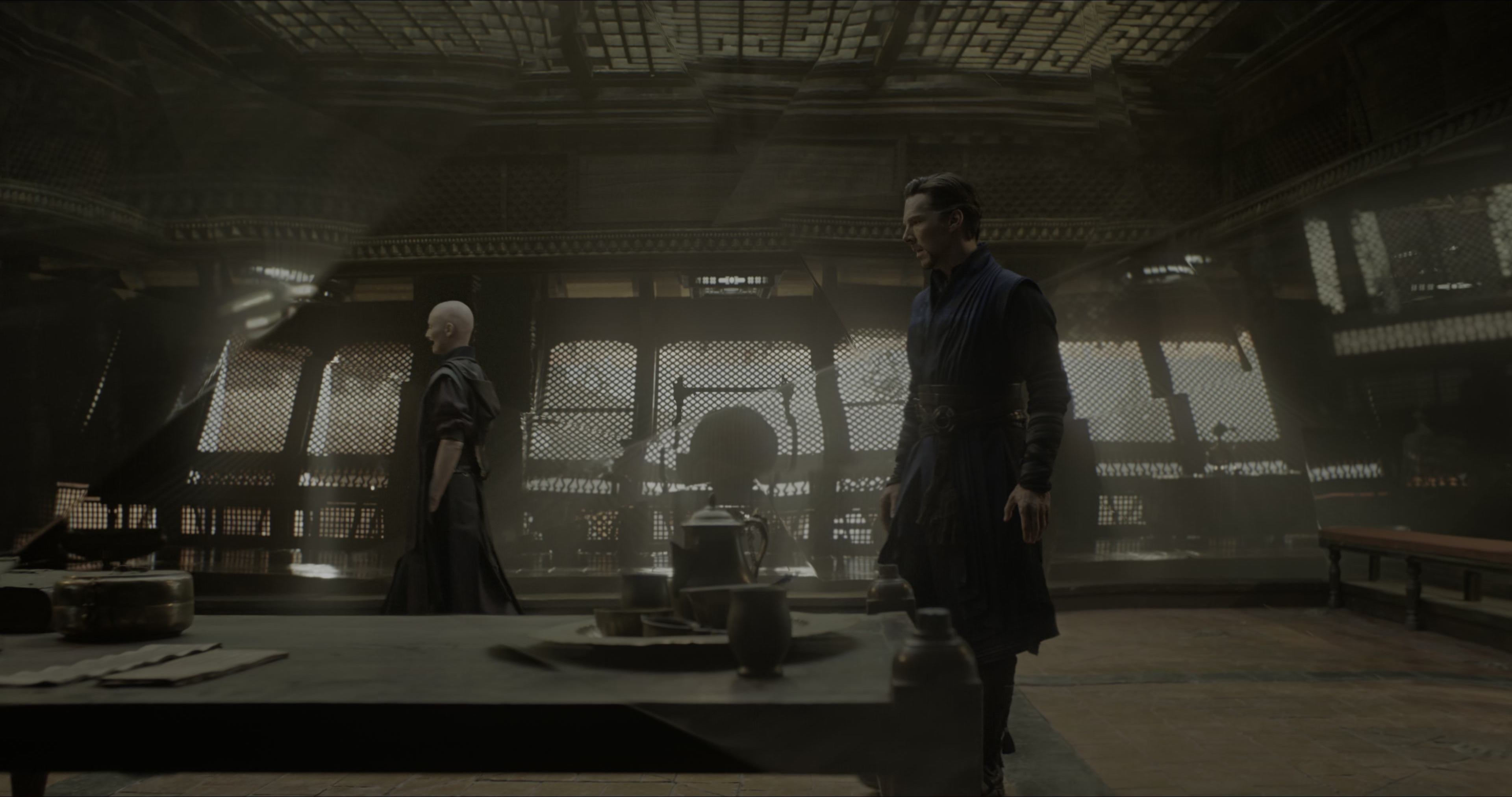 Doctor Strange (2016), wide, 1.90:1 — film still
