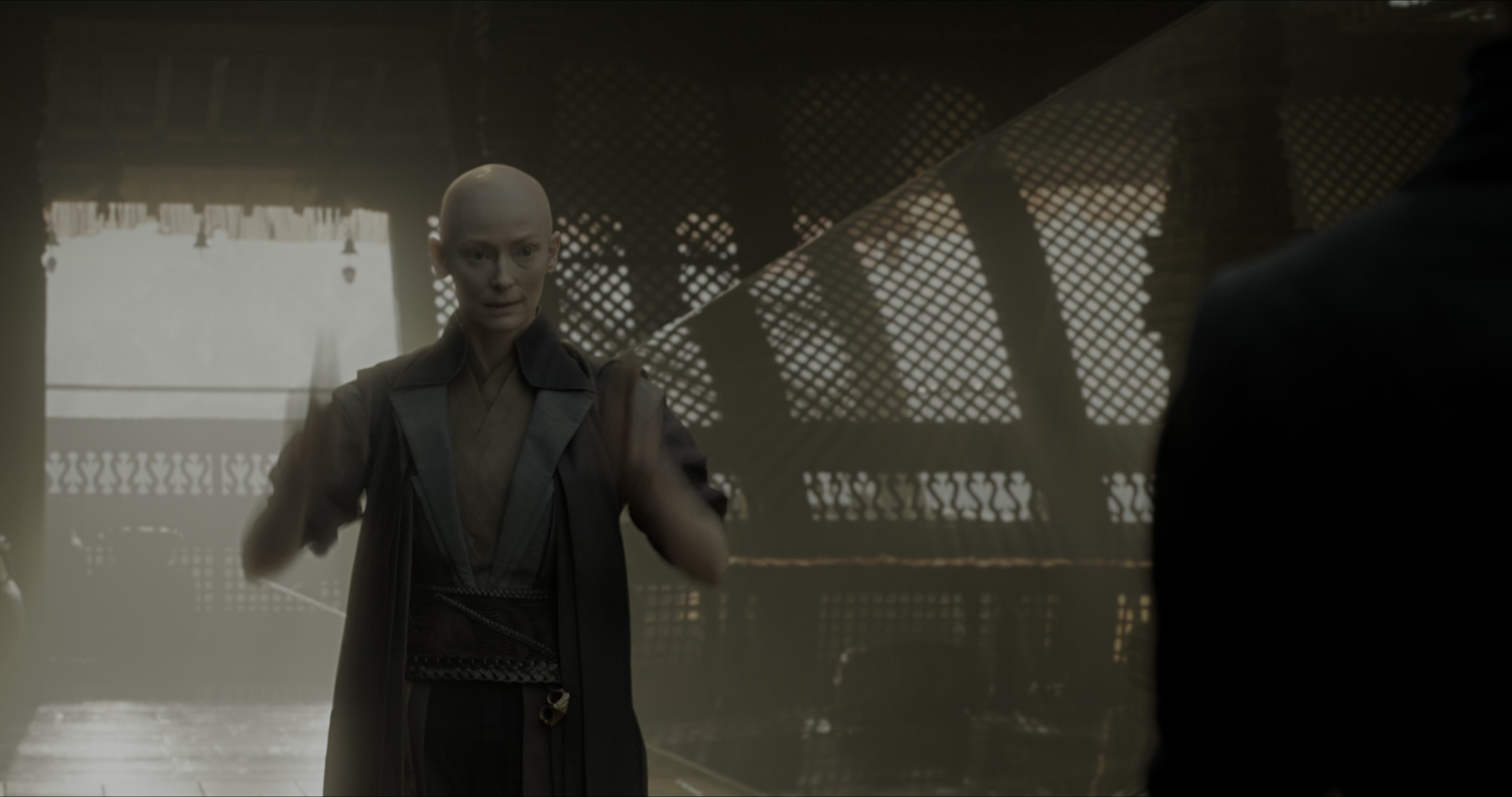 Doctor Strange (2016), wide, 1.90:1 — film still