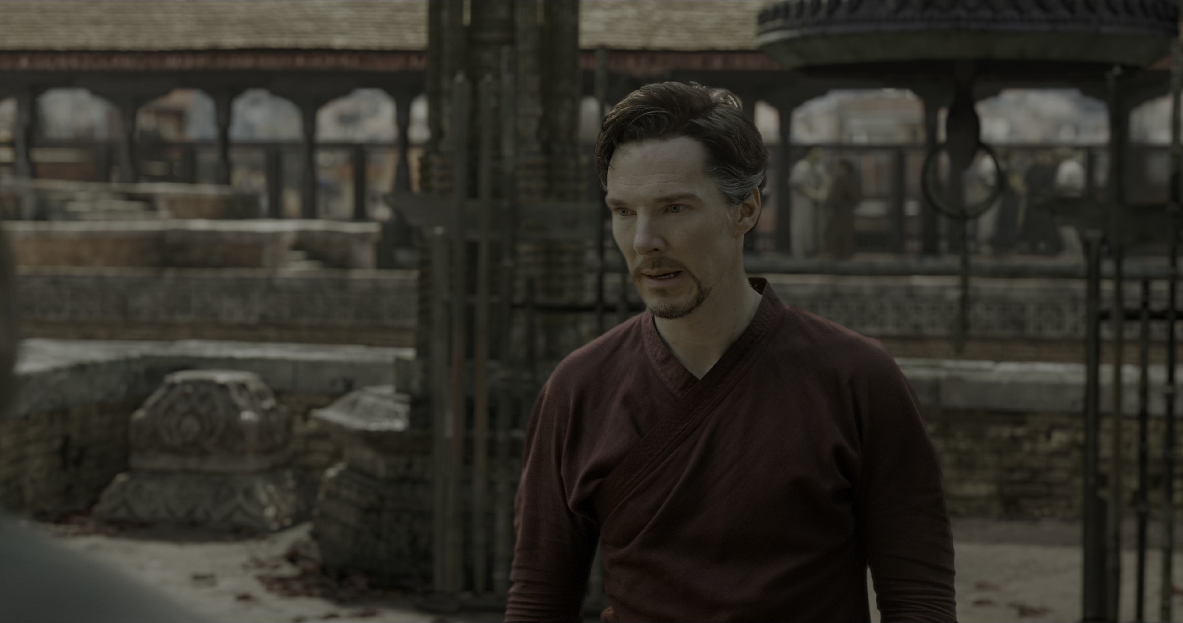 Doctor Strange (2016), wide, 1.90:1 — film still
