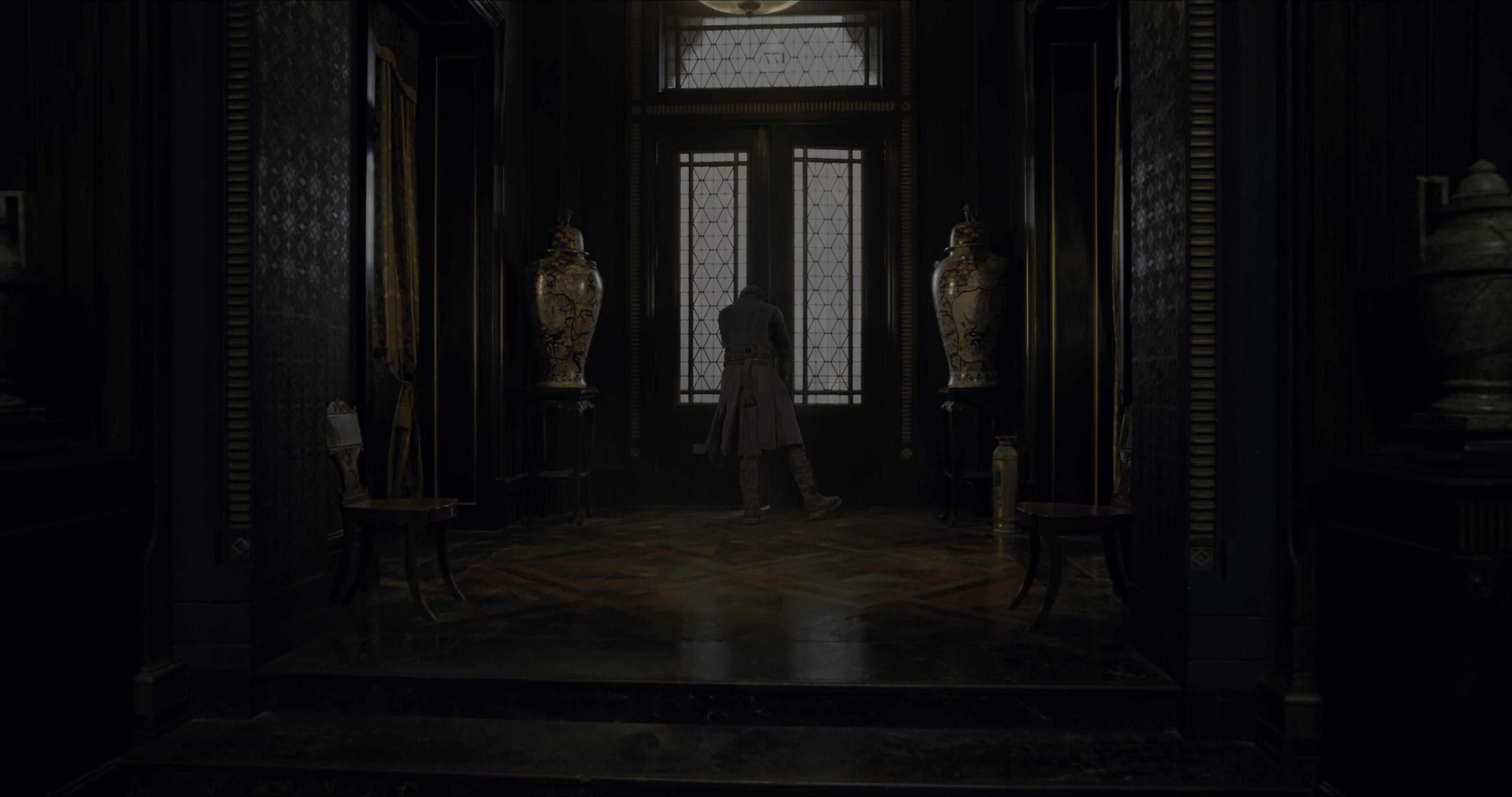 Doctor Strange (2016), wide, 1.90:1 — film still