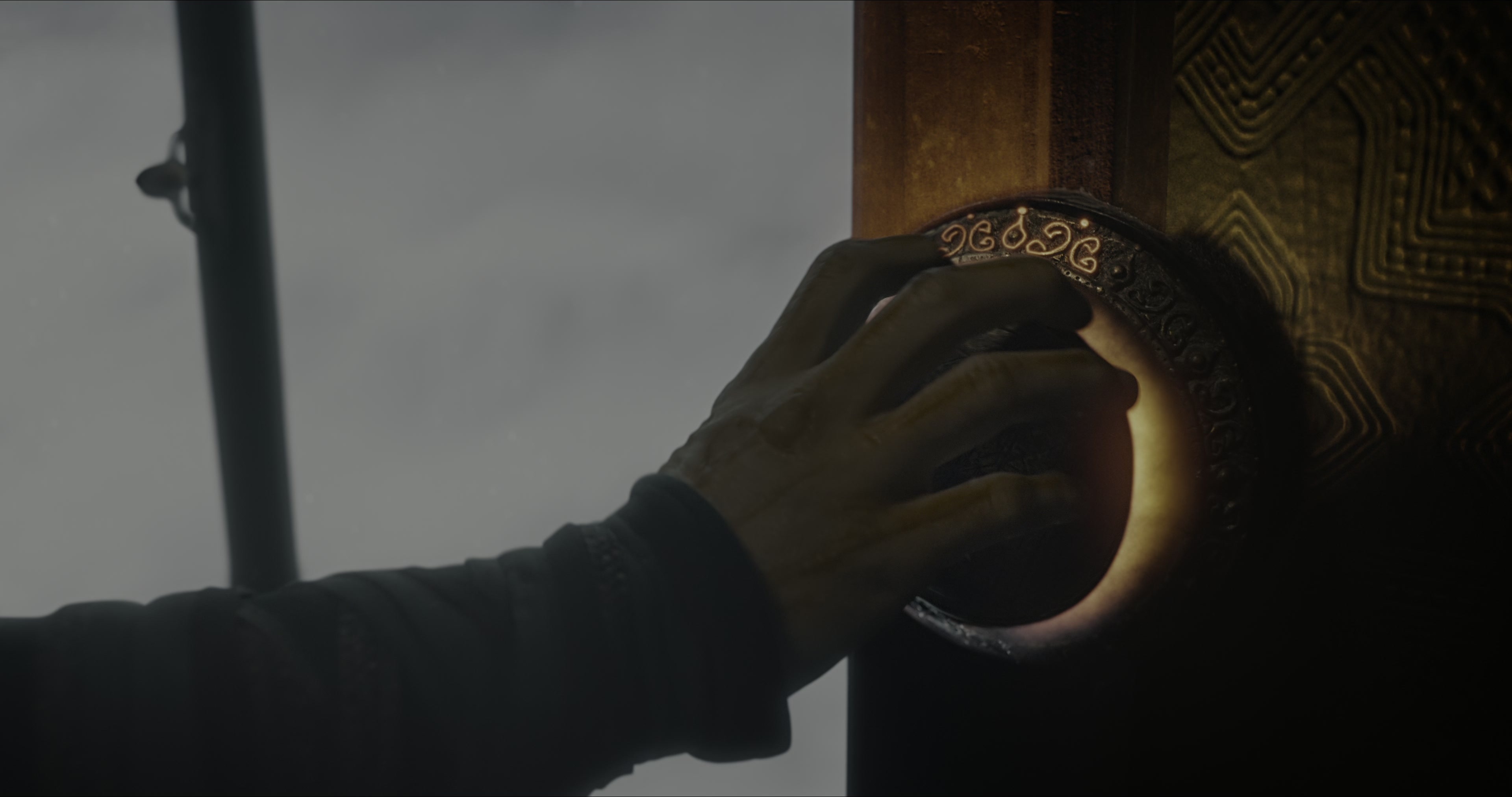 Doctor Strange (2016), wide, 1.90:1 — film still