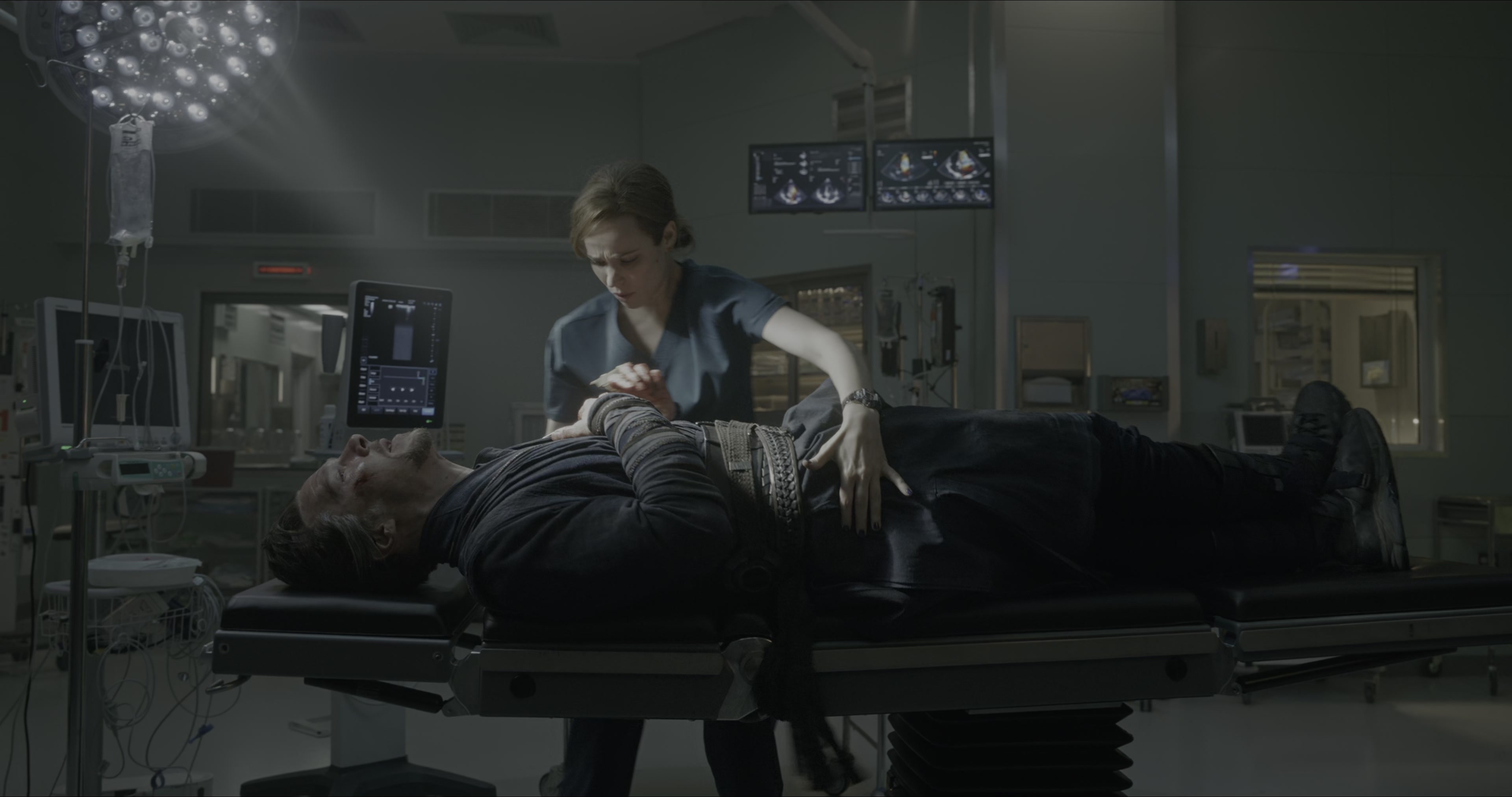 Doctor Strange (2016), wide, 1.90:1 — film still