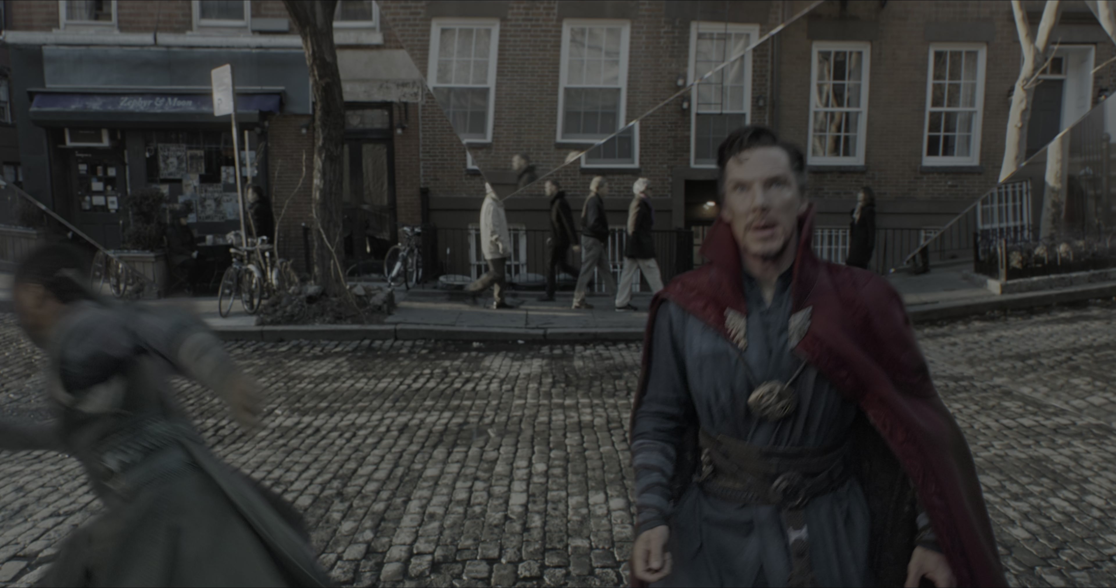 Doctor Strange (2016), wide, 1.90:1 — film still
