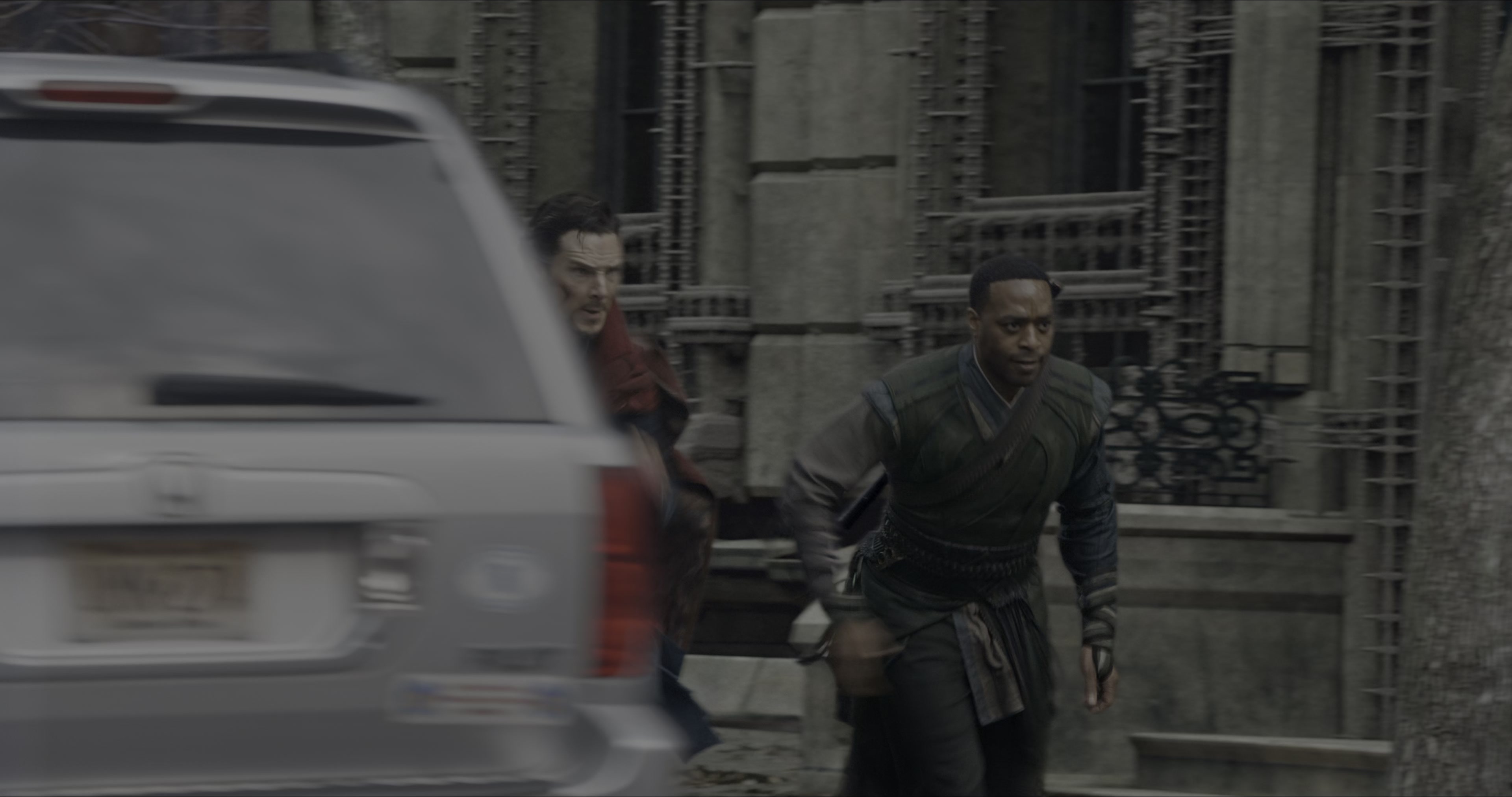 Doctor Strange (2016), wide, 1.90:1 — film still
