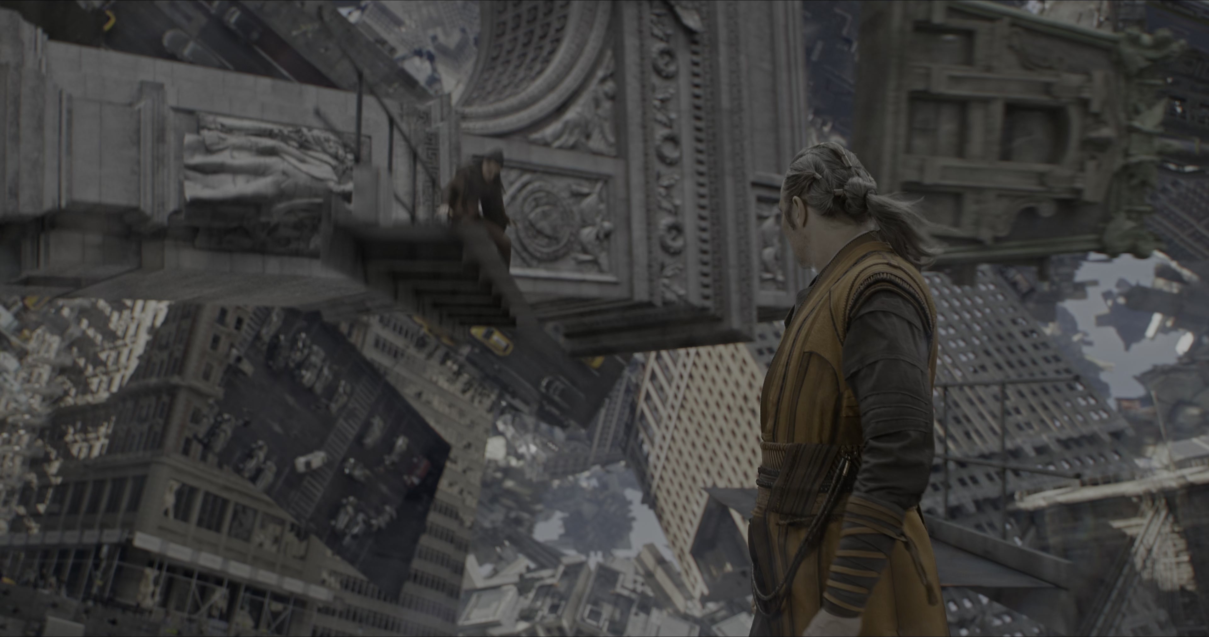 Doctor Strange (2016), wide, 1.90:1 — film still