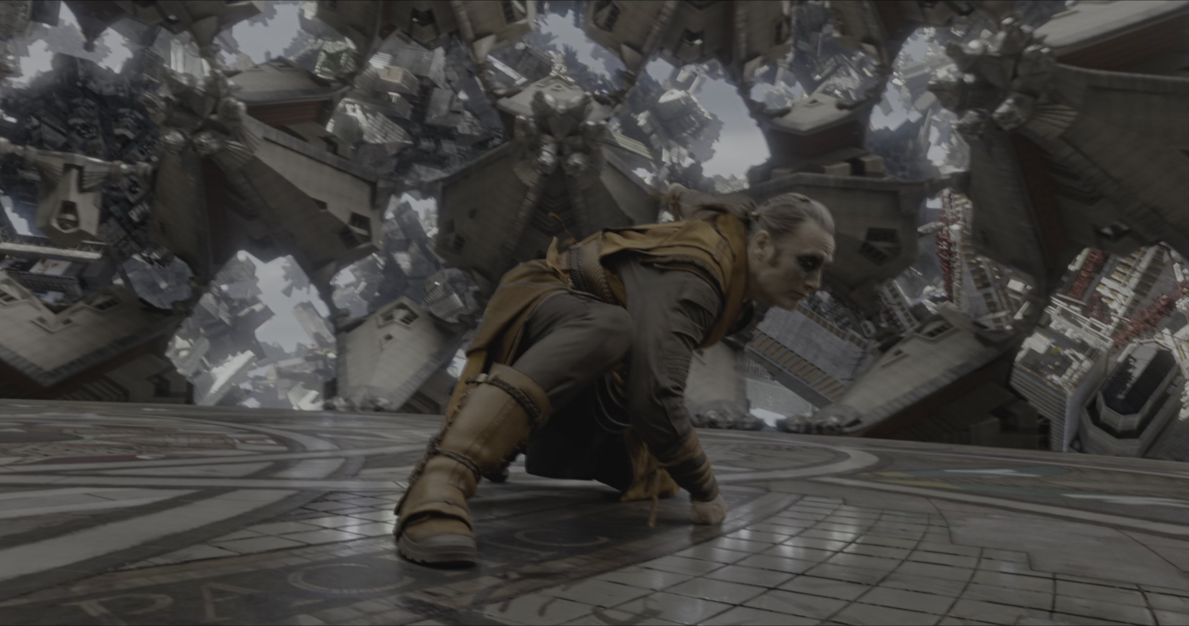 Doctor Strange (2016), wide, 1.90:1 — film still