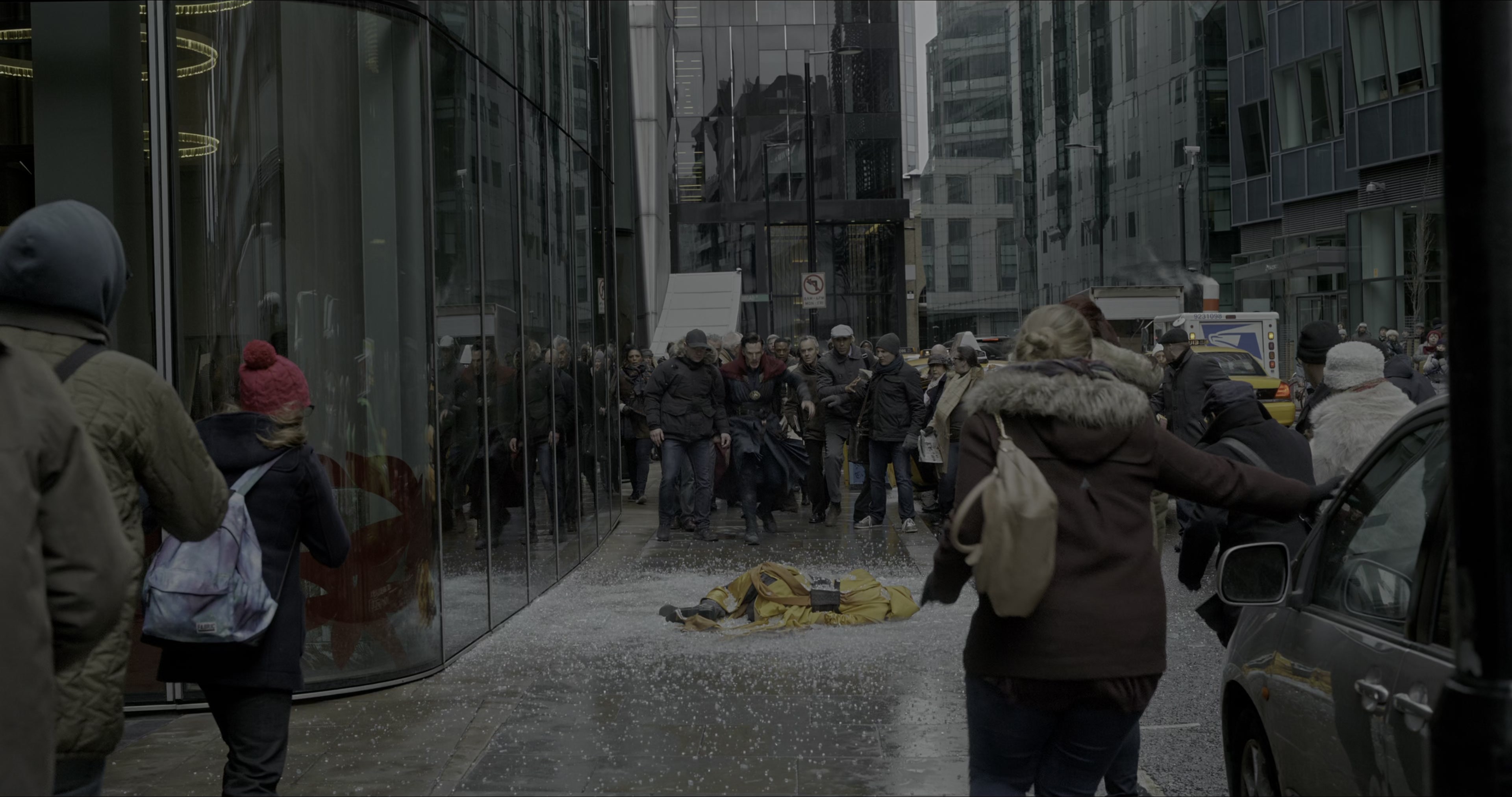 Doctor Strange (2016), wide, 1.90:1 — film still
