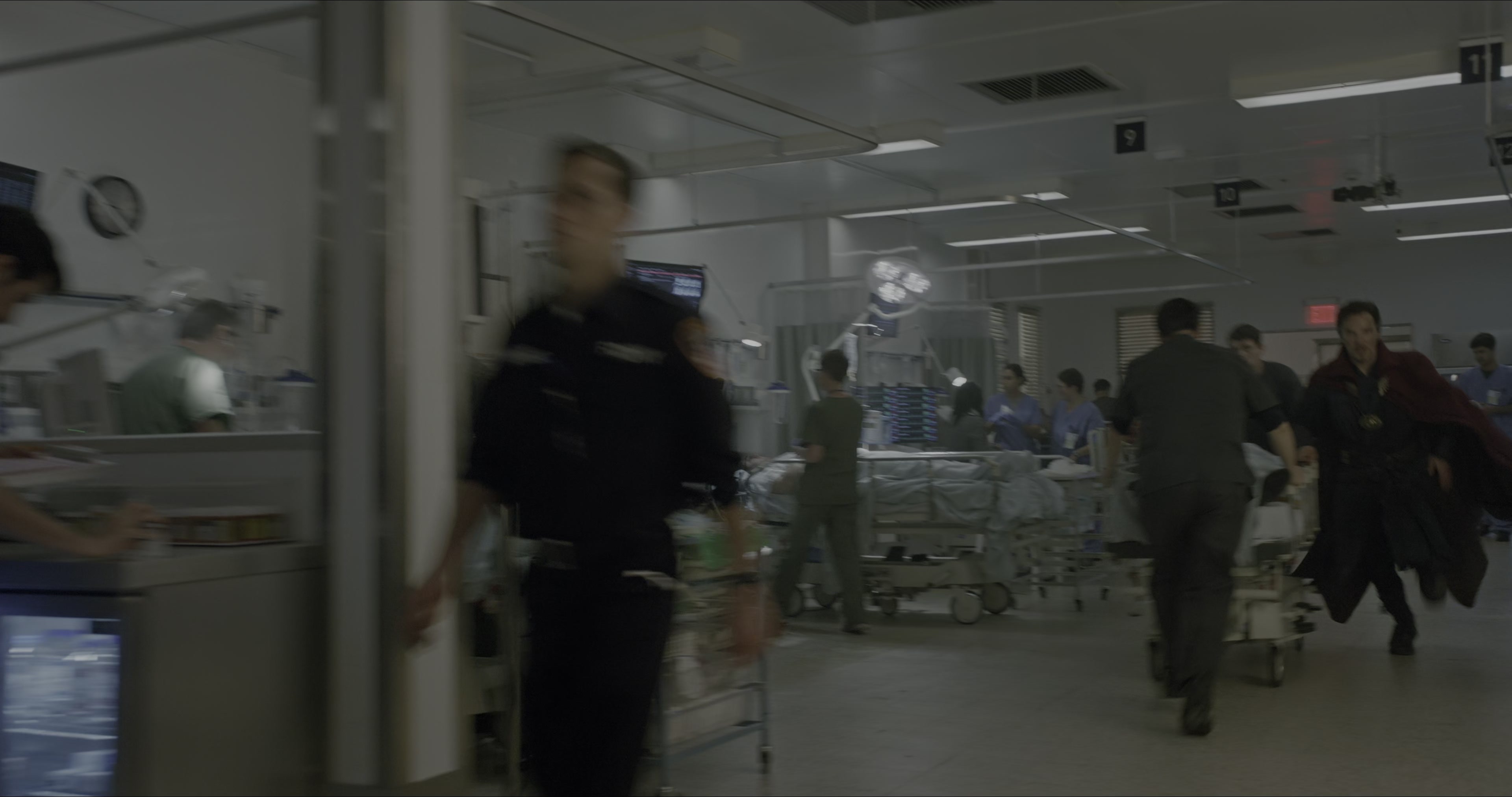 Doctor Strange (2016), wide, 1.90:1 — film still