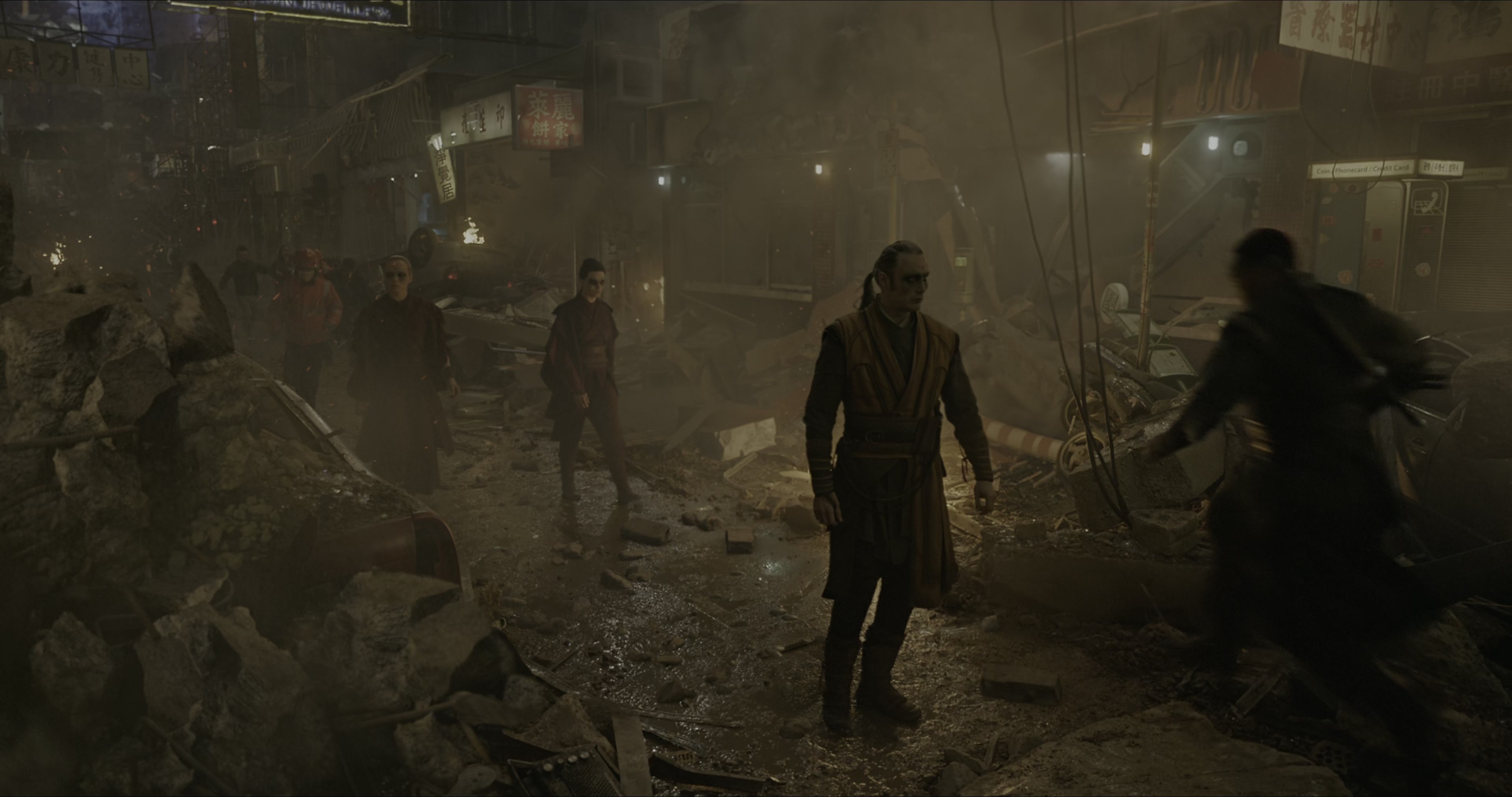Doctor Strange (2016), wide, 1.90:1 — film still