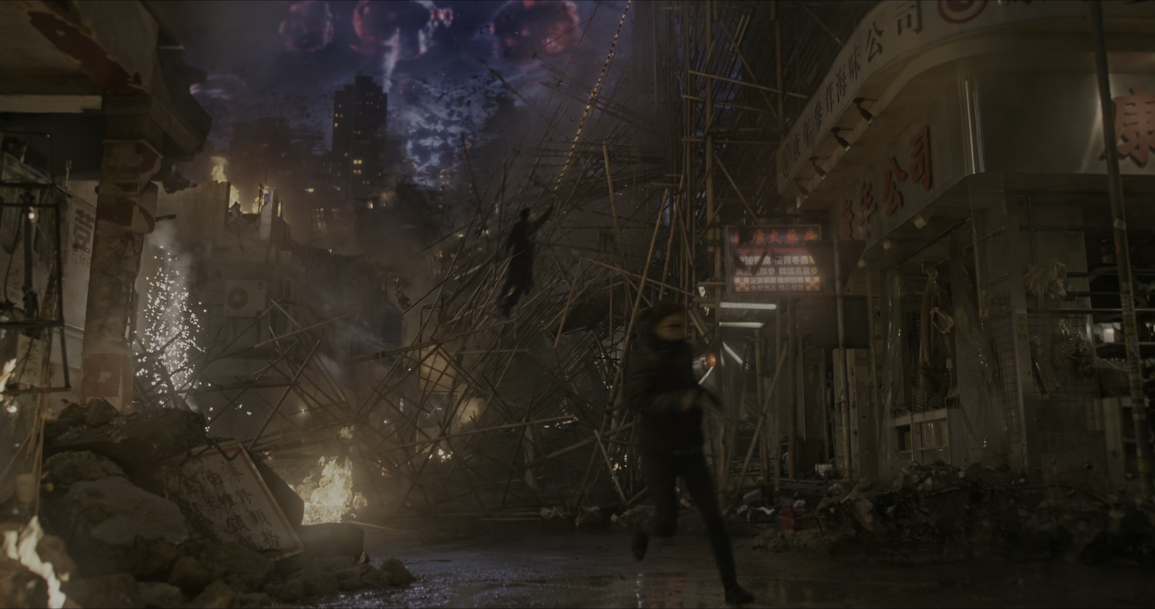 Doctor Strange (2016), wide, 1.90:1 — film still