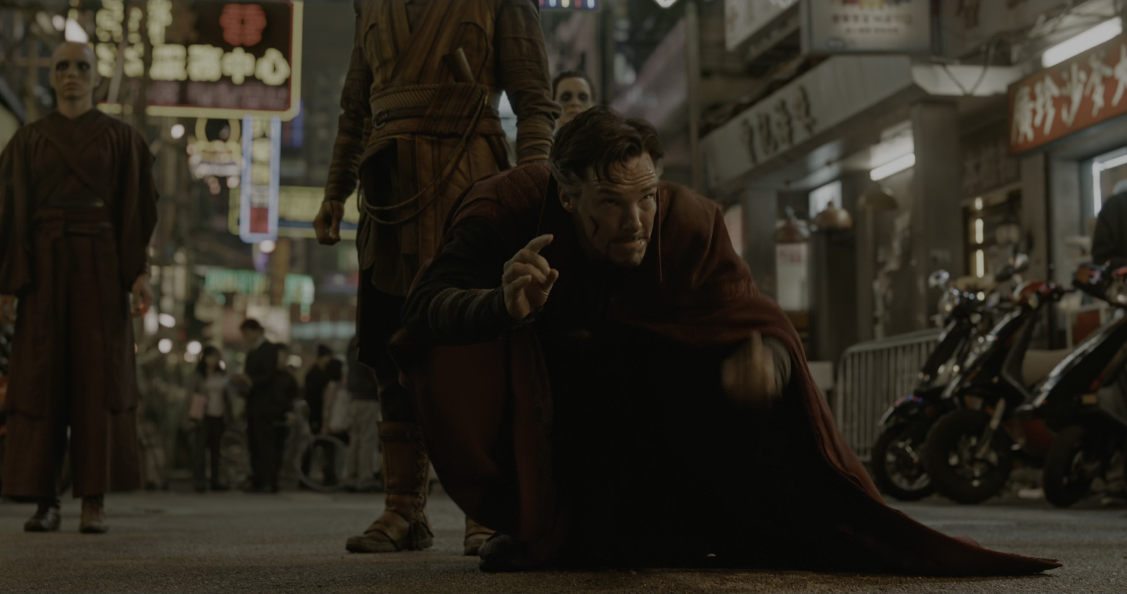 Doctor Strange (2016), wide, 1.90:1 — film still