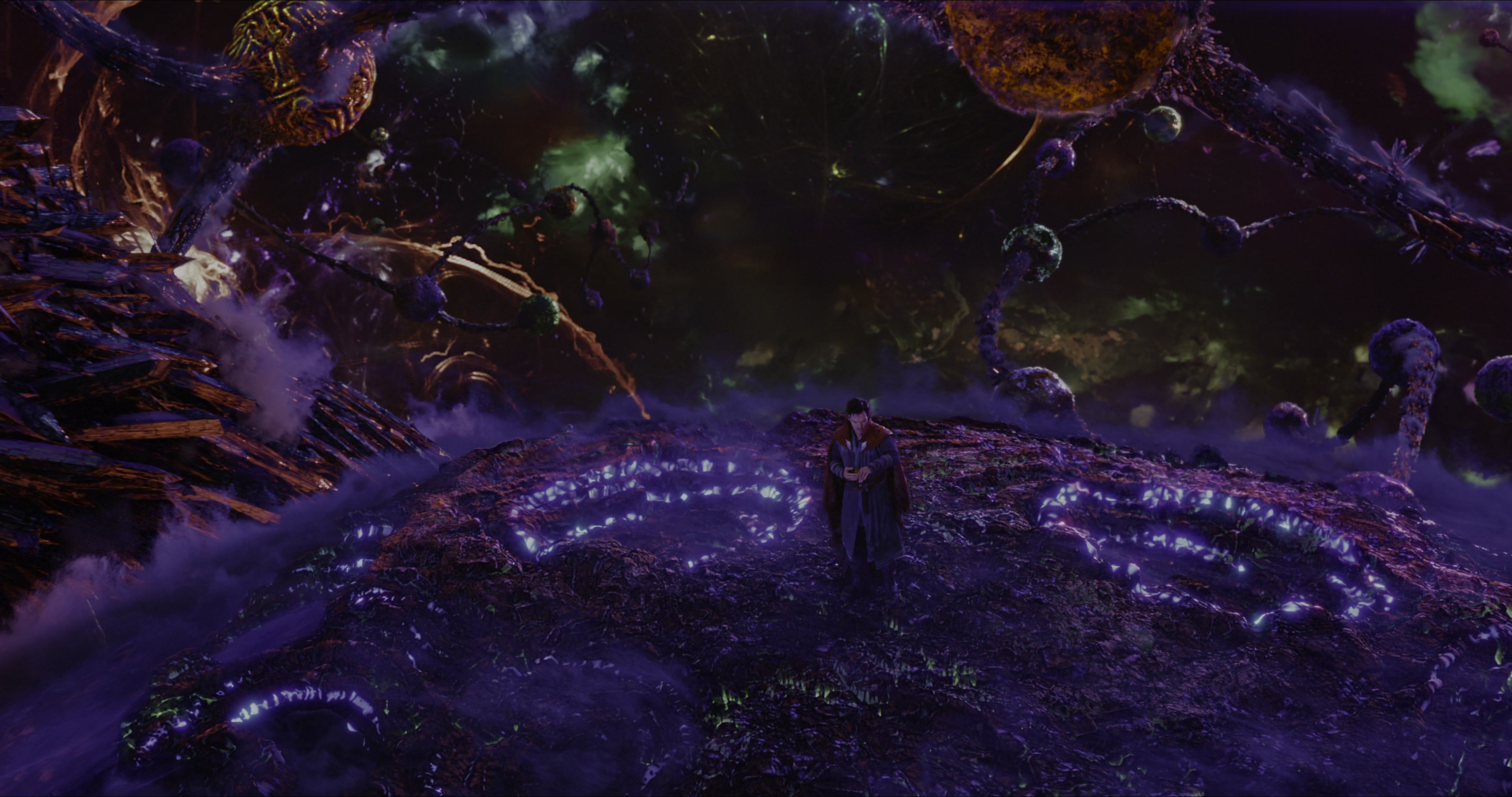 Doctor Strange (2016), wide, 1.90:1 — film still