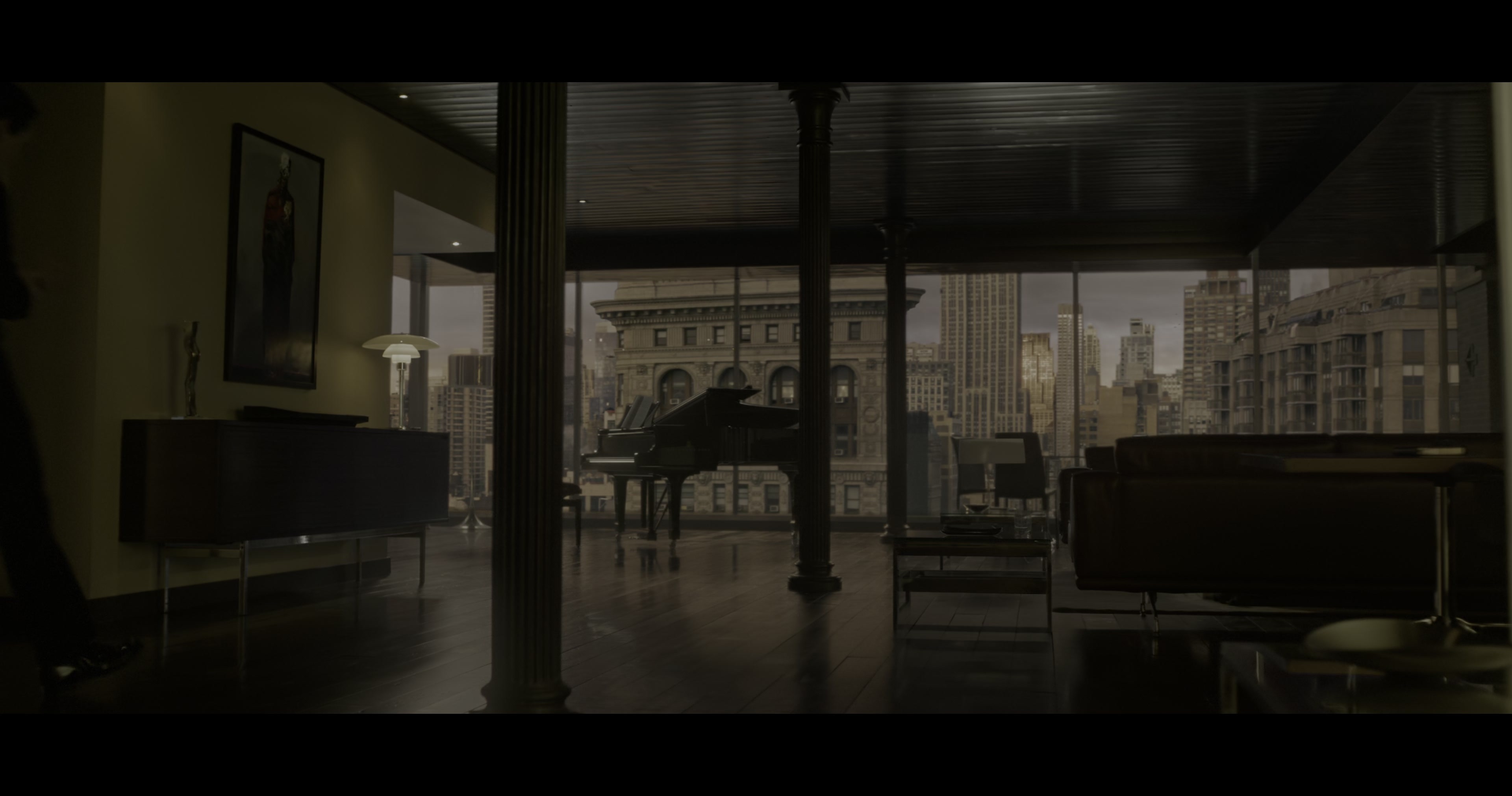 Doctor Strange (2016), wide, 1.90:1 — film still