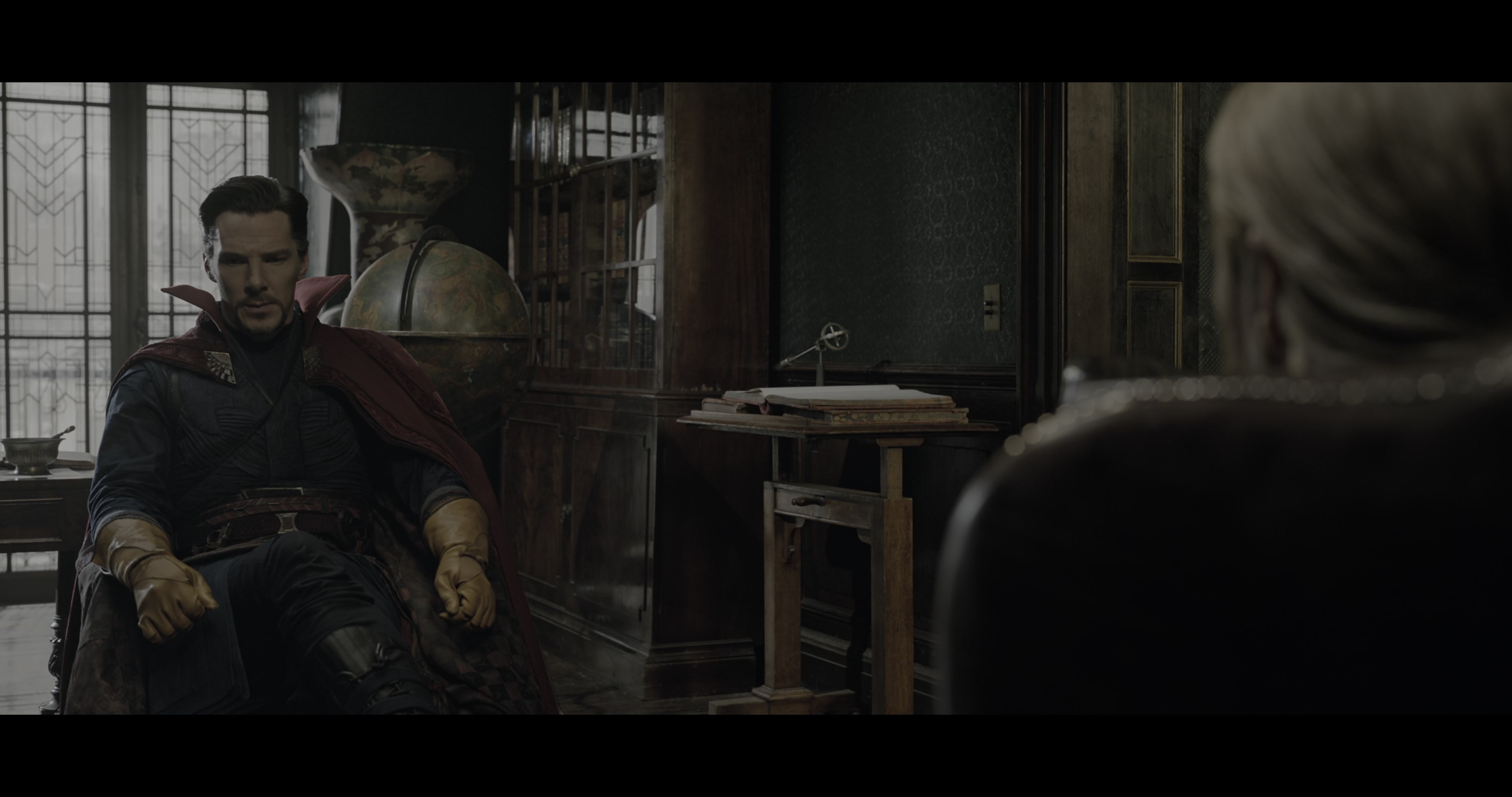Doctor Strange (2016), wide, 1.90:1 — film still