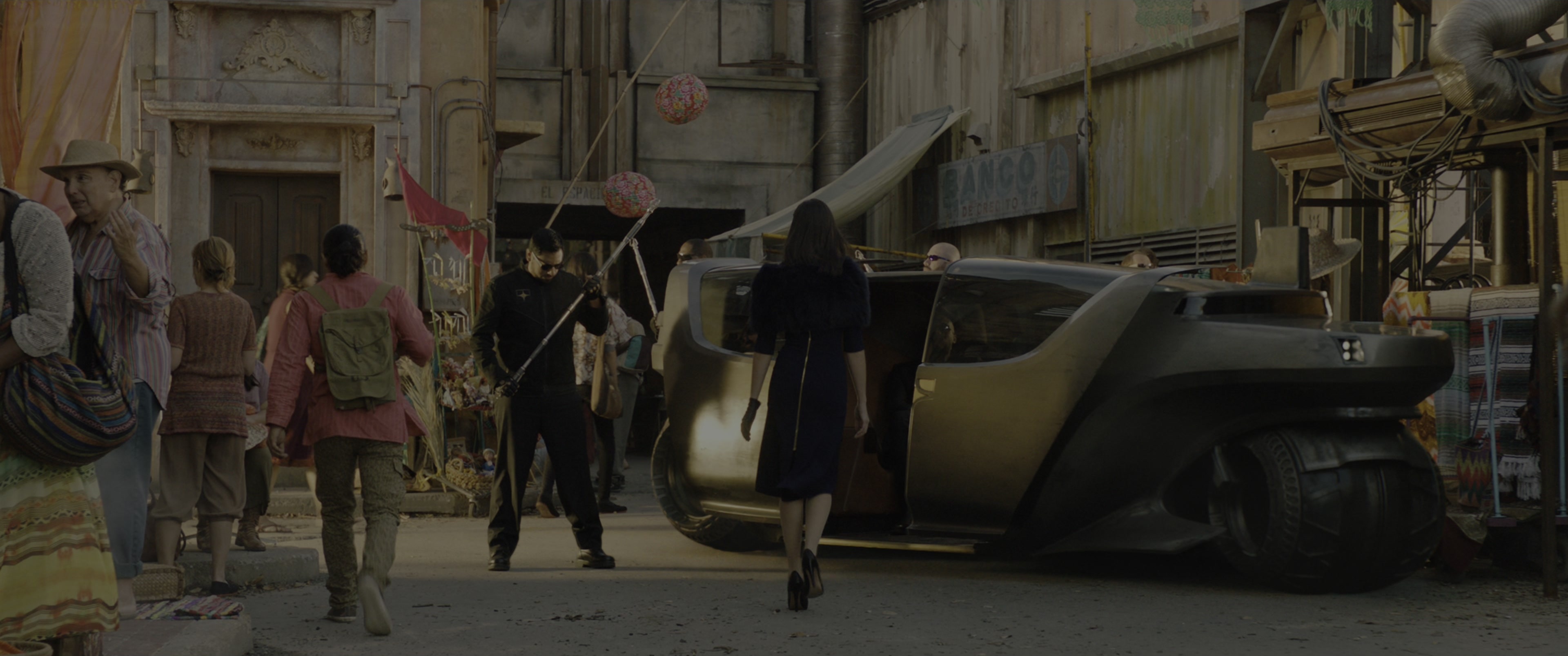 Alita: Battle Angel (2019), wide, 2.39:1 — film still
