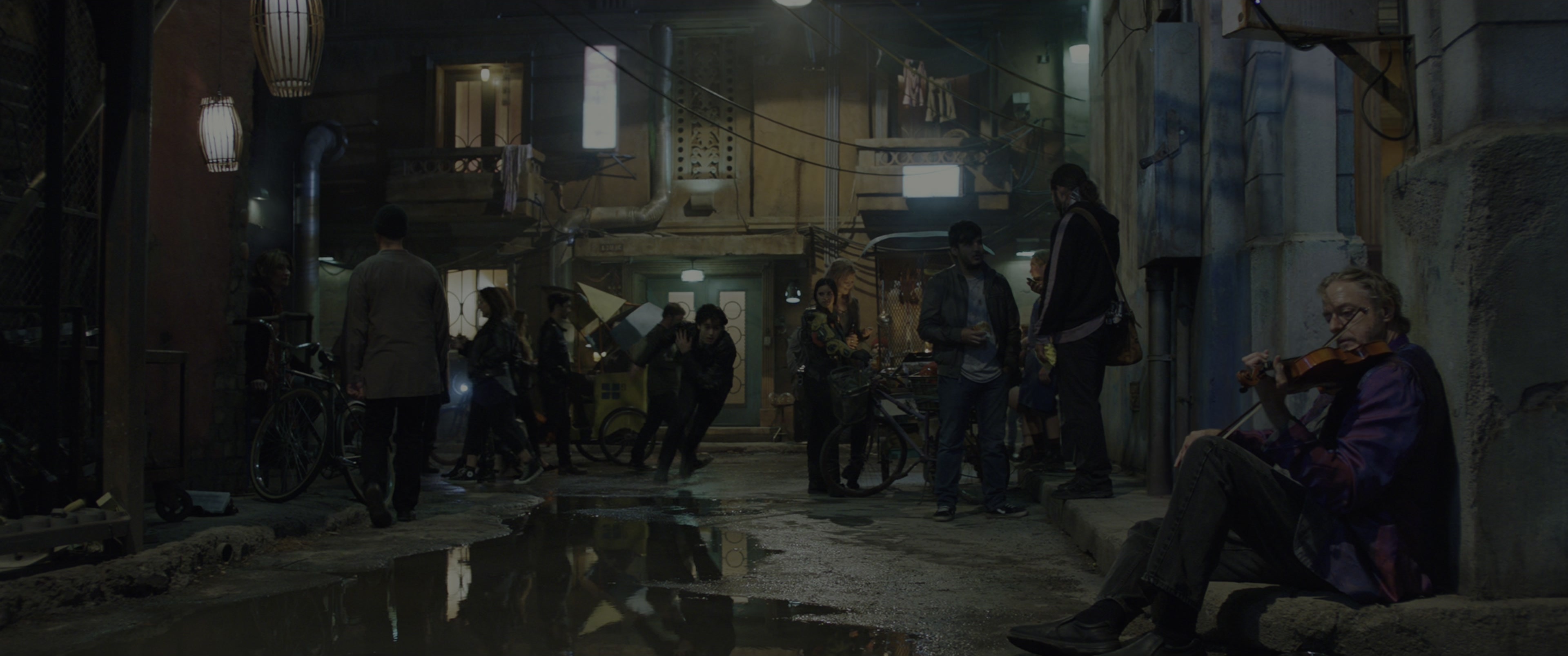 Alita: Battle Angel (2019), wide, 2.39:1 — film still