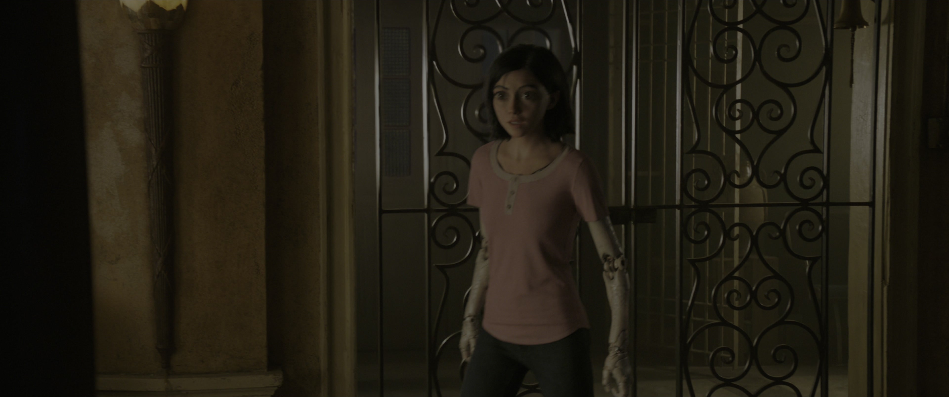 Alita: Battle Angel (2019), wide, 2.39:1 — film still
