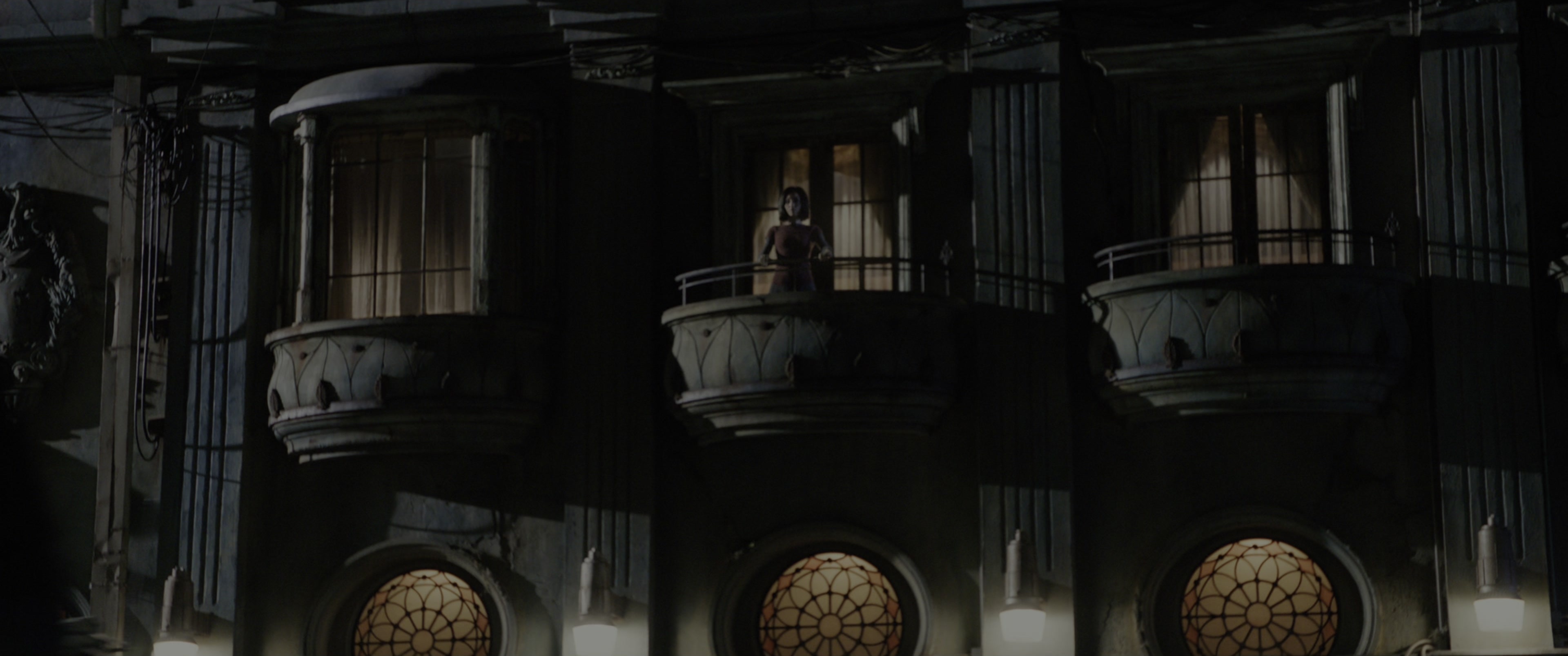 Alita: Battle Angel (2019), wide, 2.39:1 — film still