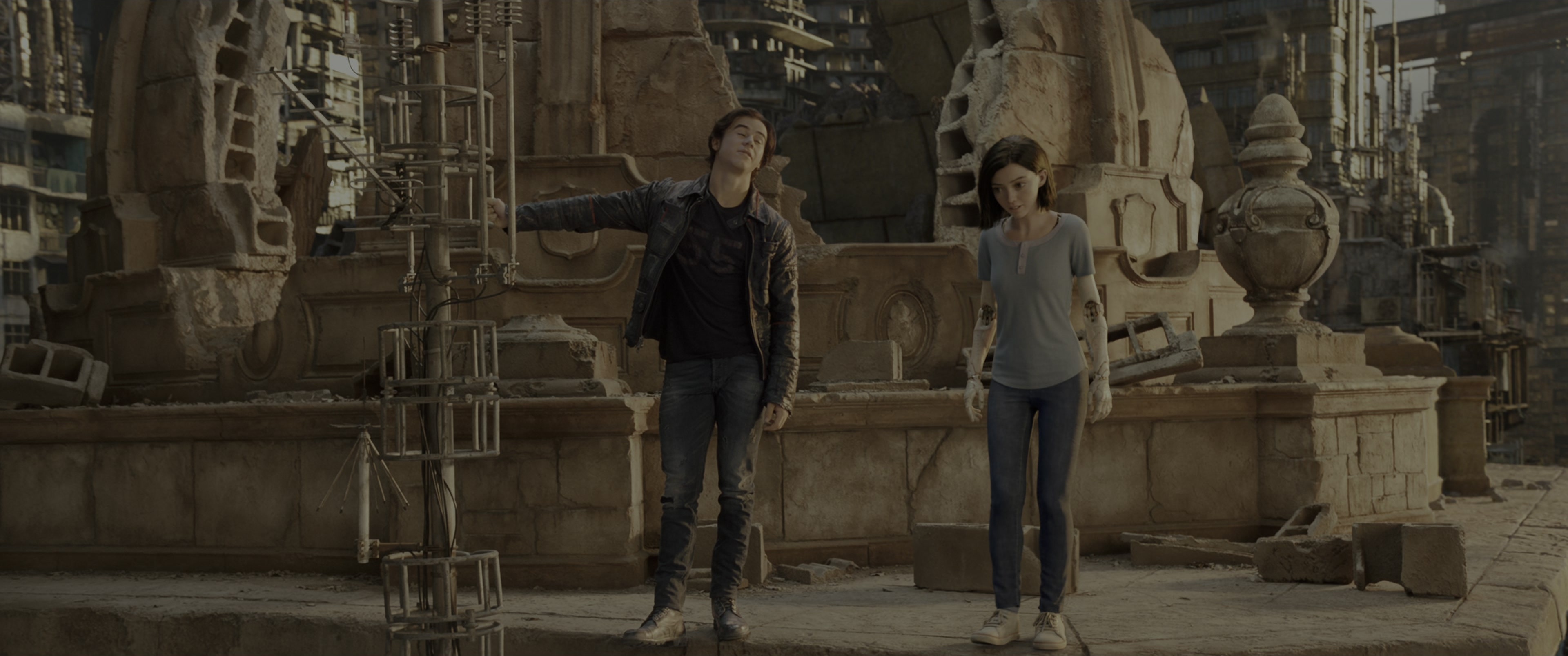 Alita: Battle Angel (2019), wide, 2.39:1 — film still