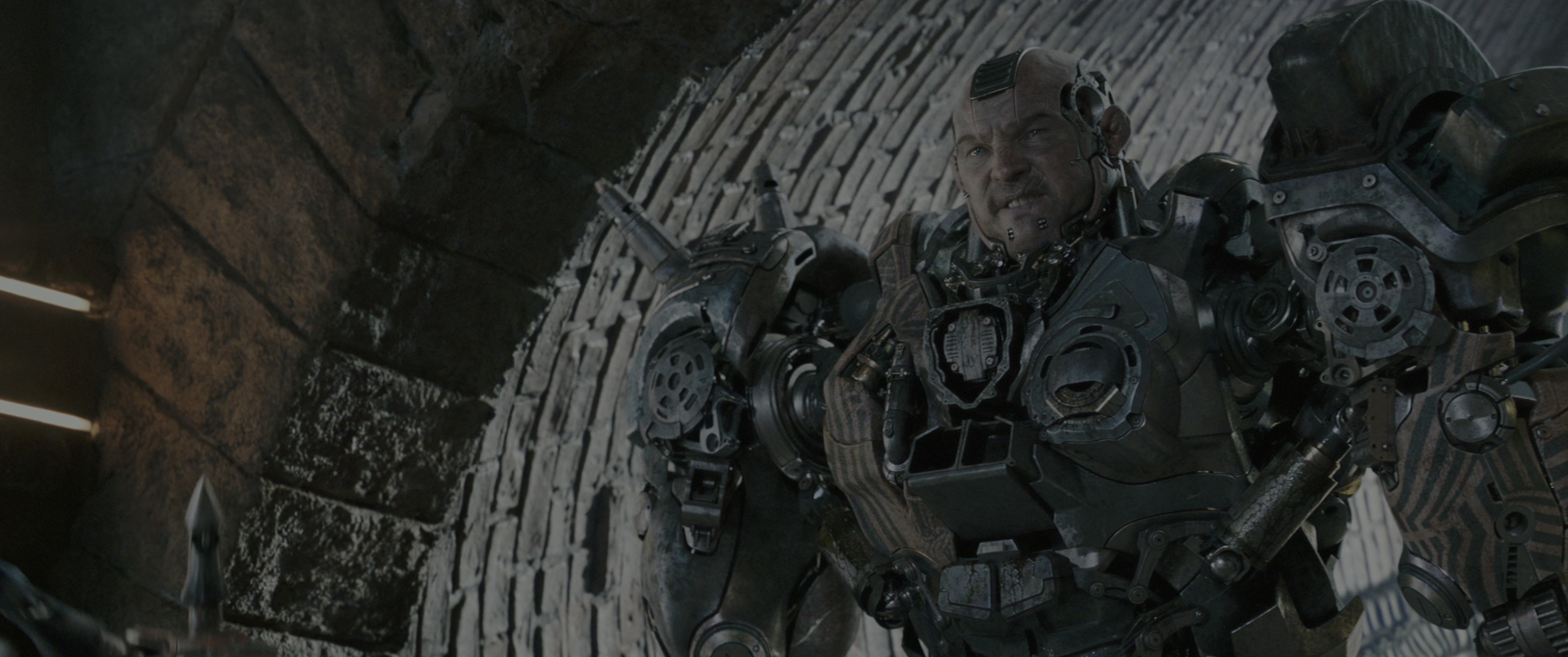 Alita: Battle Angel (2019), wide, 2.39:1 — film still