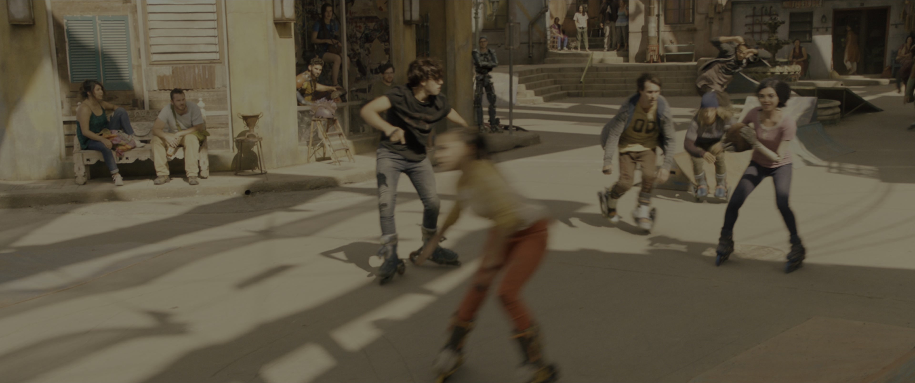 Alita: Battle Angel (2019), wide, 2.39:1 — film still