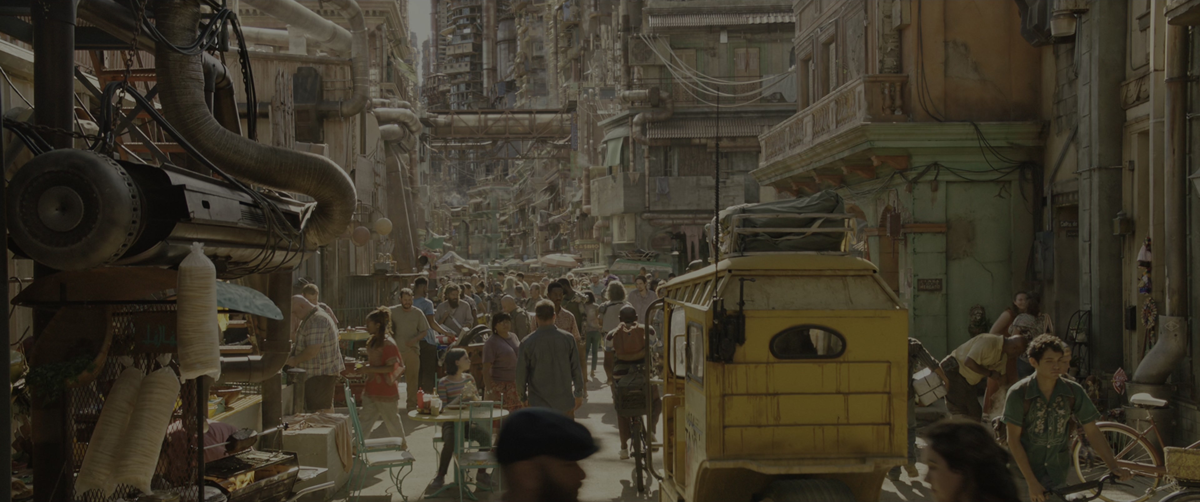 Alita: Battle Angel (2019), wide, 2.39:1 — film still