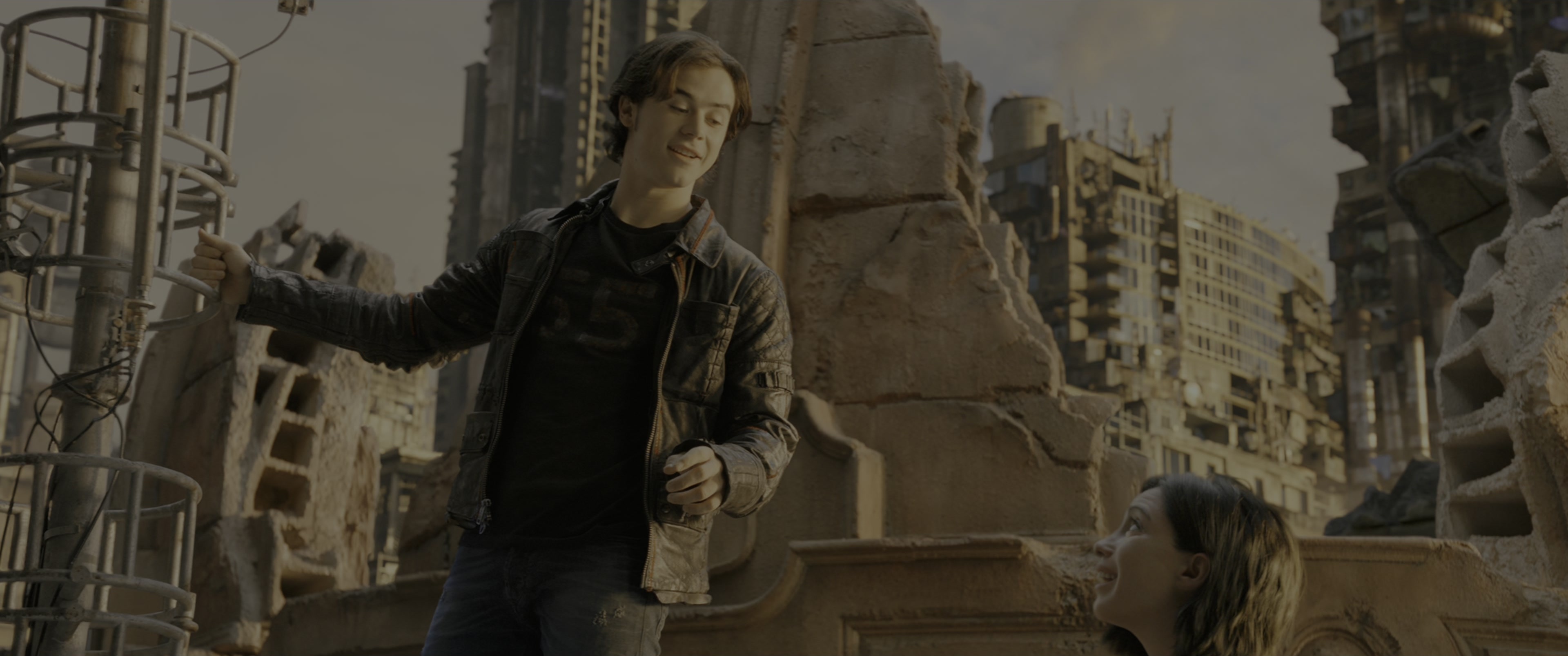 Alita: Battle Angel (2019), wide, 2.39:1 — film still