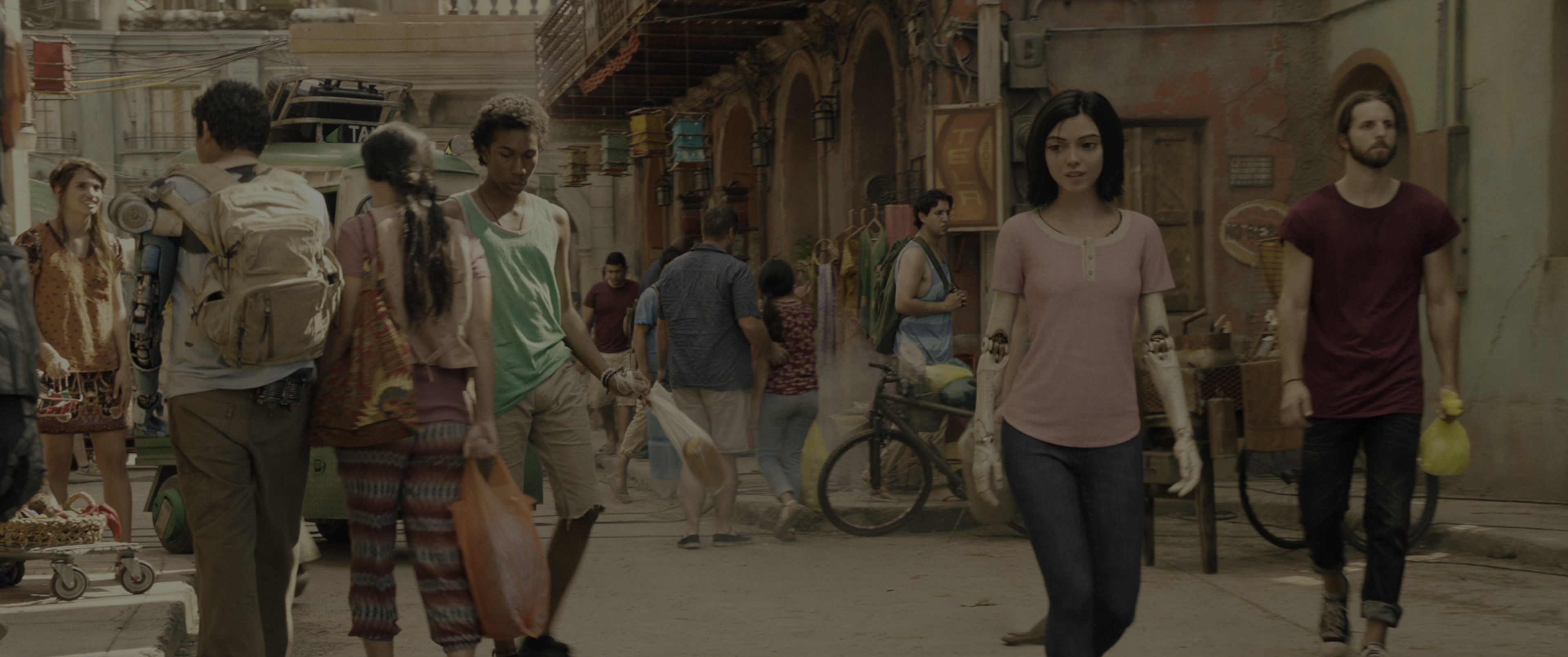 Alita: Battle Angel (2019), wide, 2.39:1 — film still