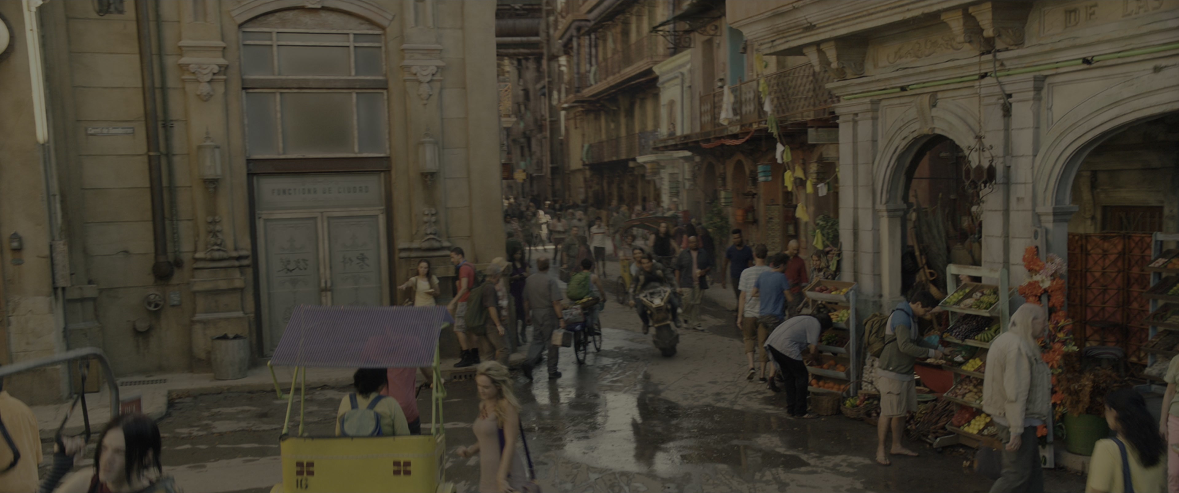 Alita: Battle Angel (2019), wide, 2.39:1 — film still