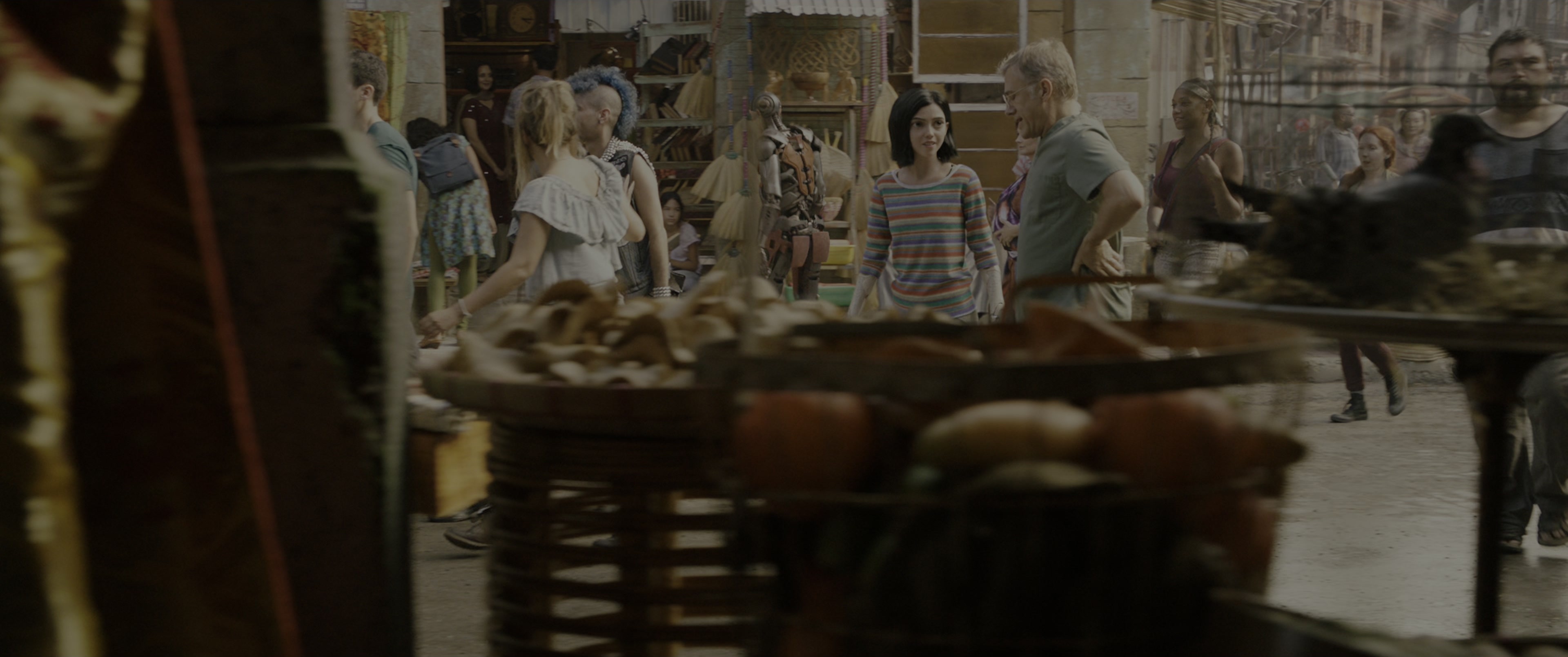 Alita: Battle Angel (2019), wide, 2.39:1 — film still