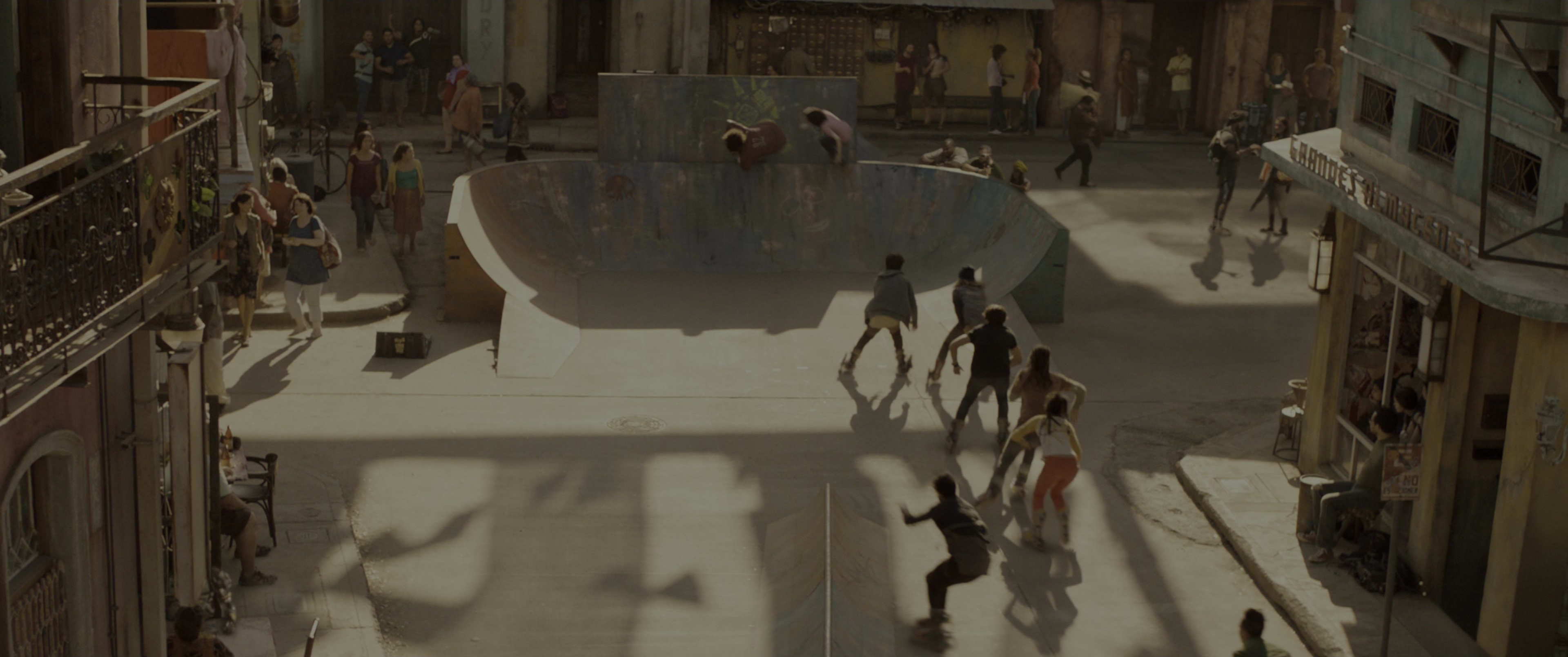 Alita: Battle Angel (2019), wide, 2.39:1 — film still