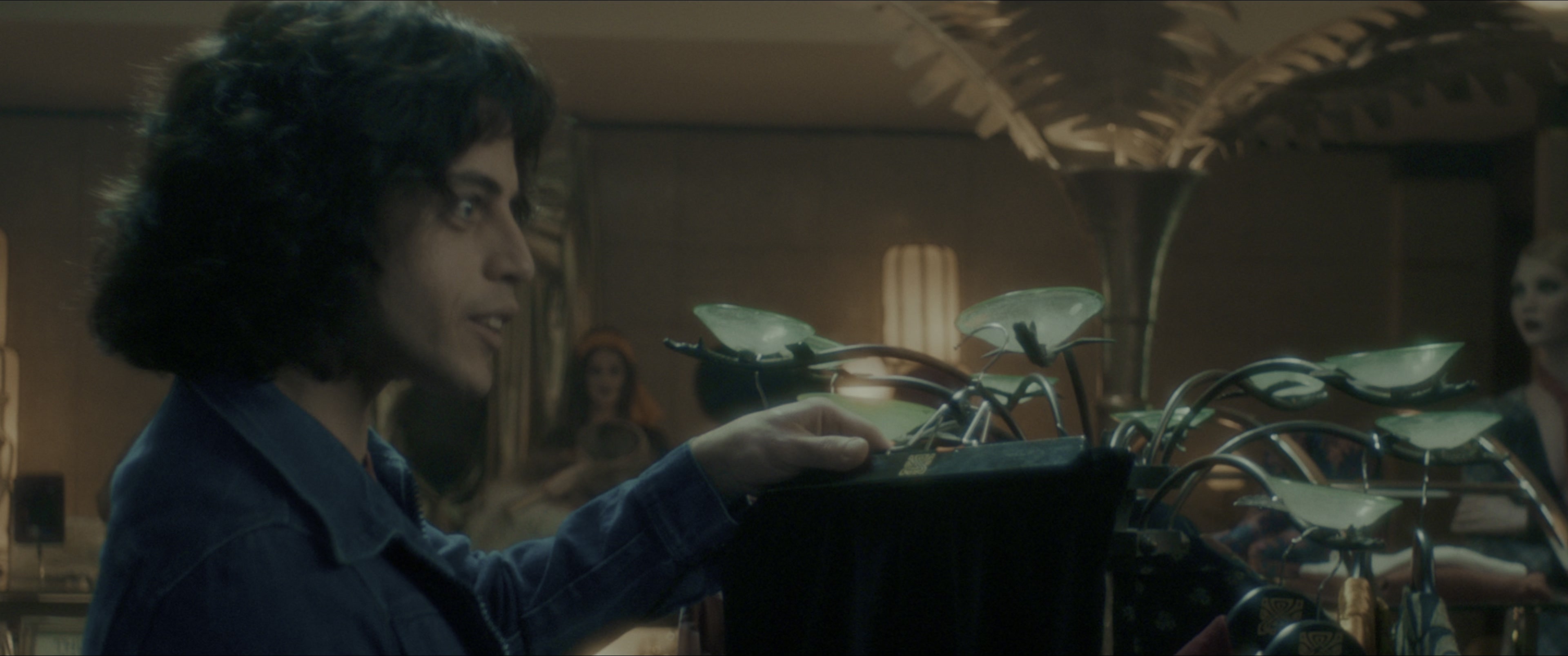 Bohemian Rhapsody (2018), wide, 2.39:1 — film still