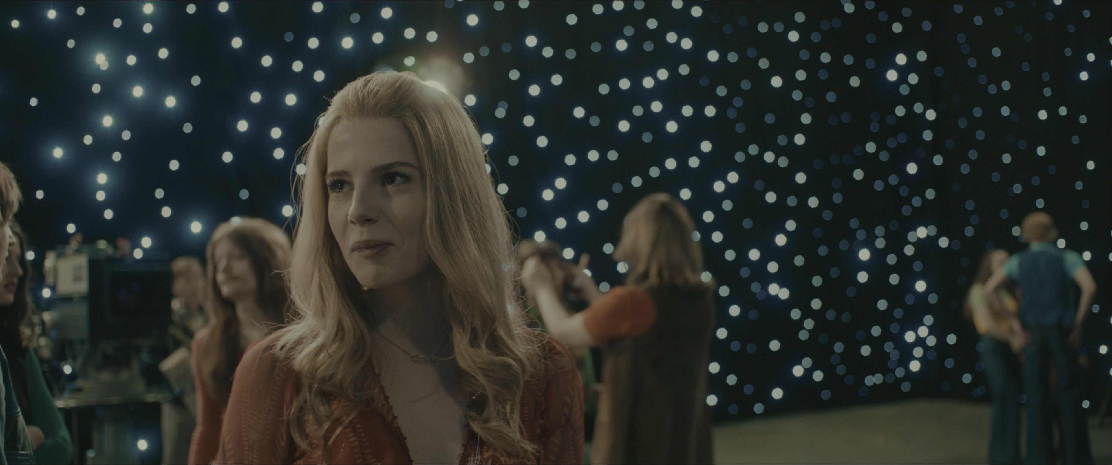 Bohemian Rhapsody (2018), wide, 2.39:1 — film still