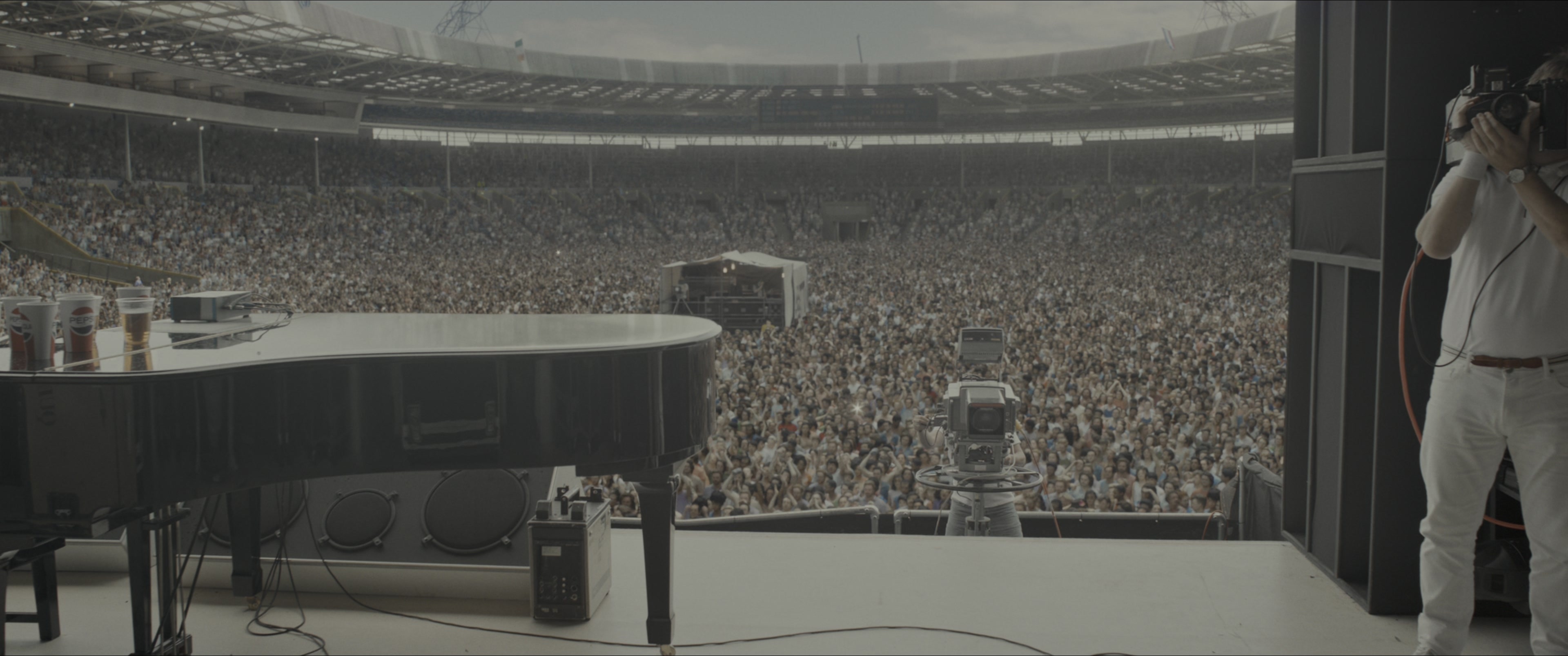 Bohemian Rhapsody (2018), wide, 2.39:1 — film still