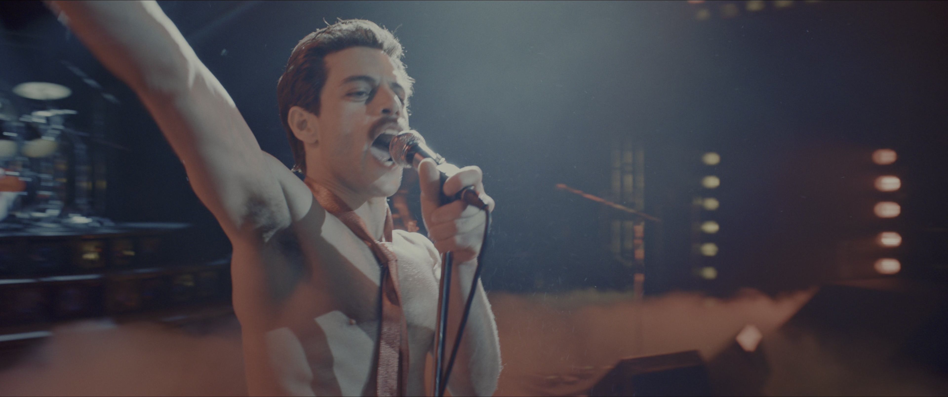 Bohemian Rhapsody (2018), wide, 2.39:1 — film still