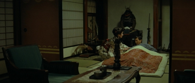 Wide shot frame from Kyôfu kikei ningen: Edogawa Rampo zenshû — sitting, room, table