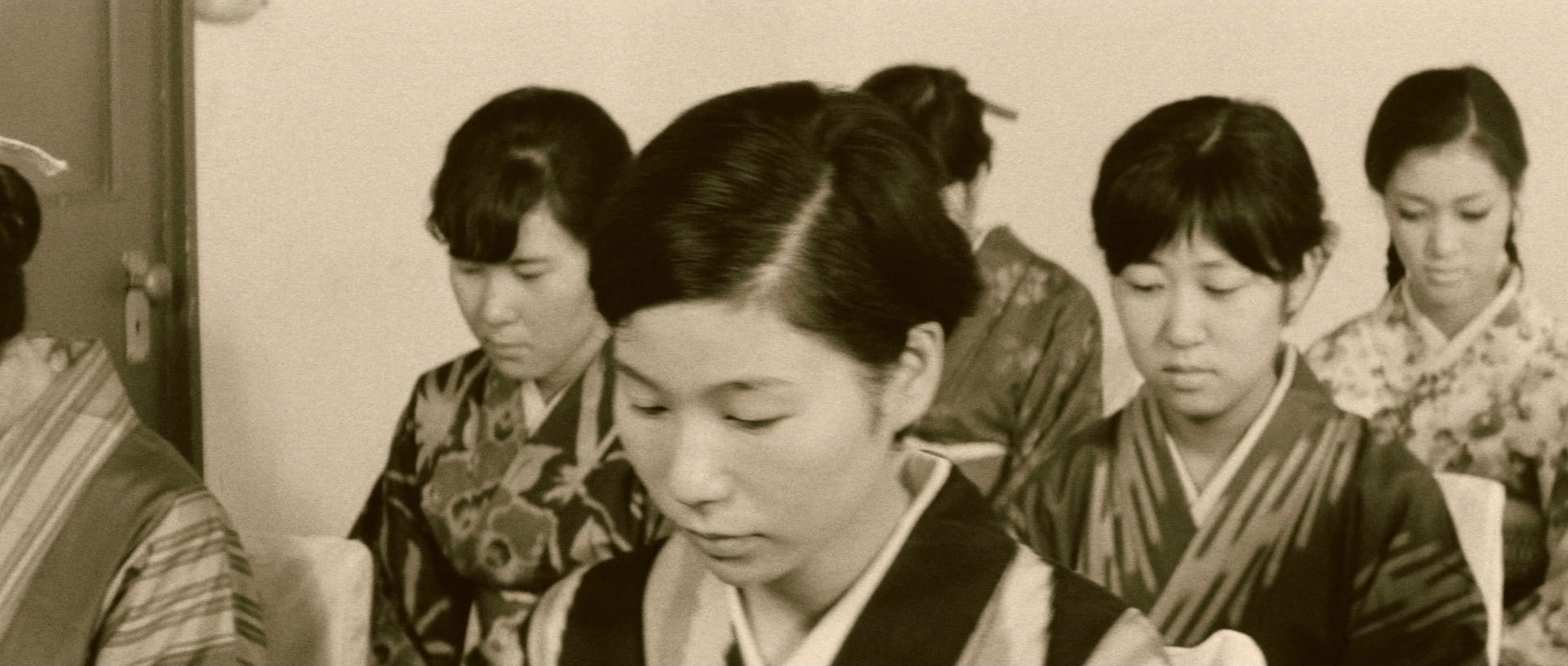 Kyôfu kikei ningen: Edogawa Rampo zenshû (1969), medium, 2.35:1 — film still