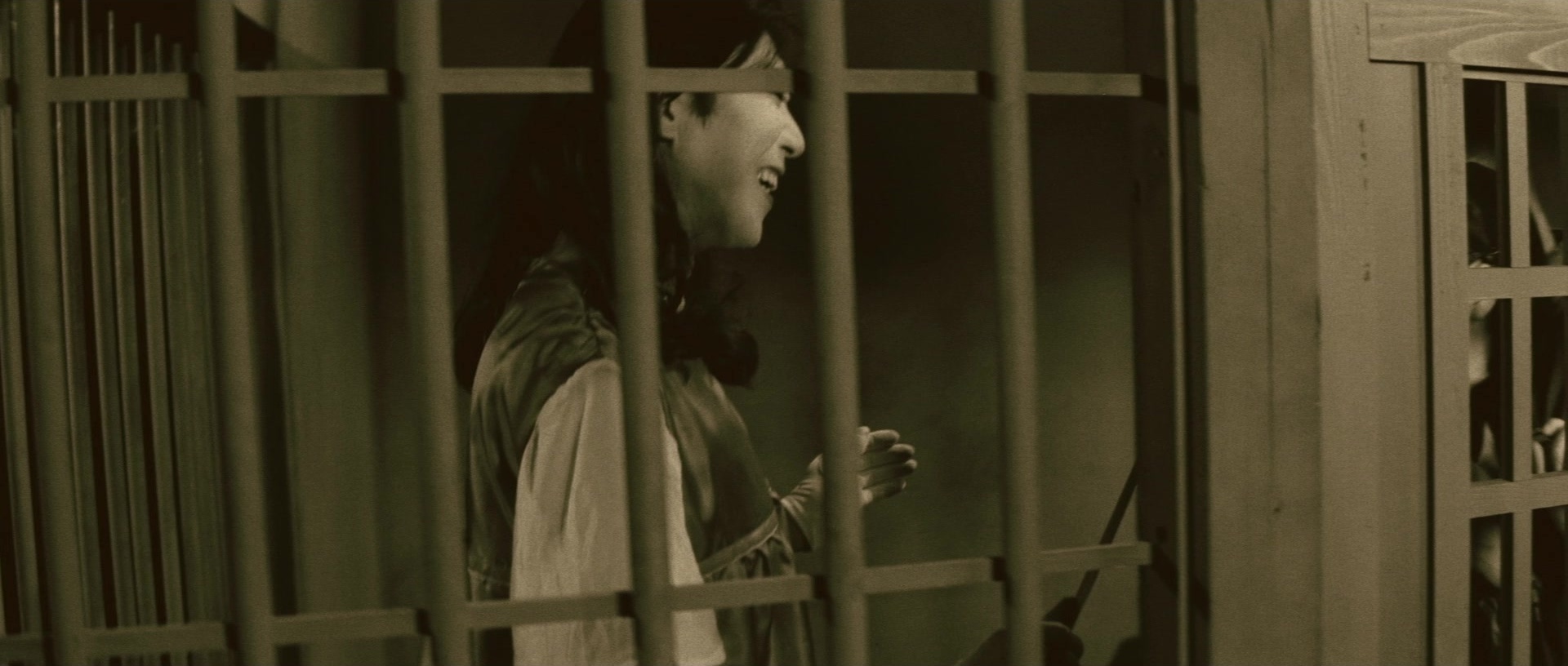Kyôfu kikei ningen: Edogawa Rampo zenshû (1969), wide, 2.35:1 — film still