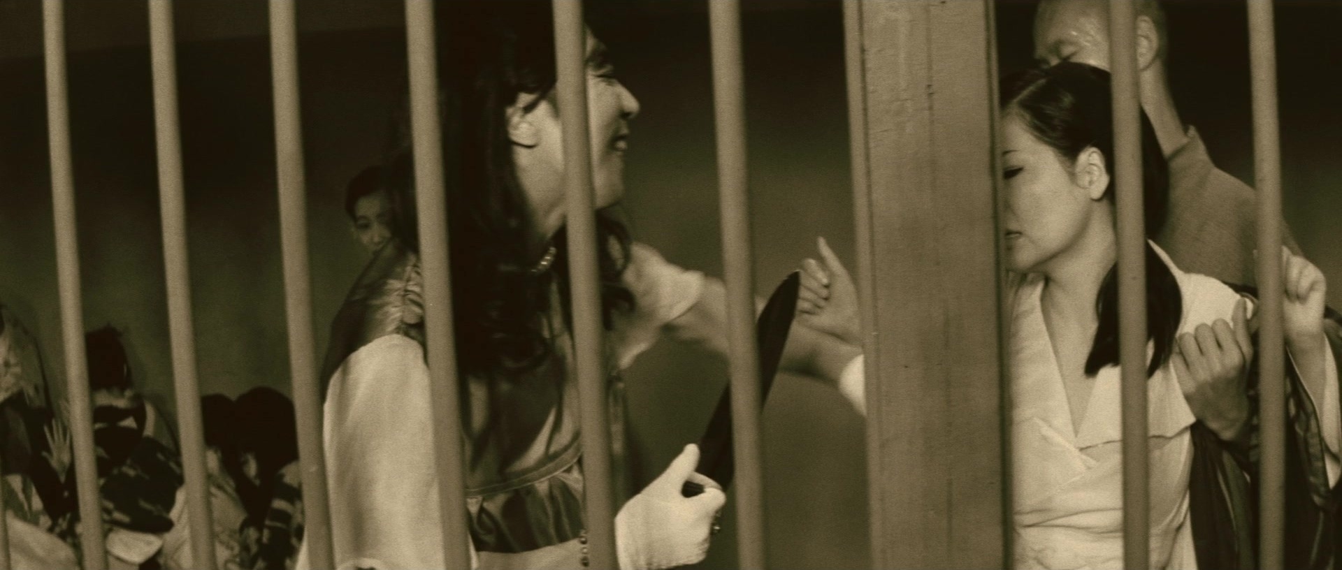 Kyôfu kikei ningen: Edogawa Rampo zenshû (1969), wide, 2.35:1 — film still