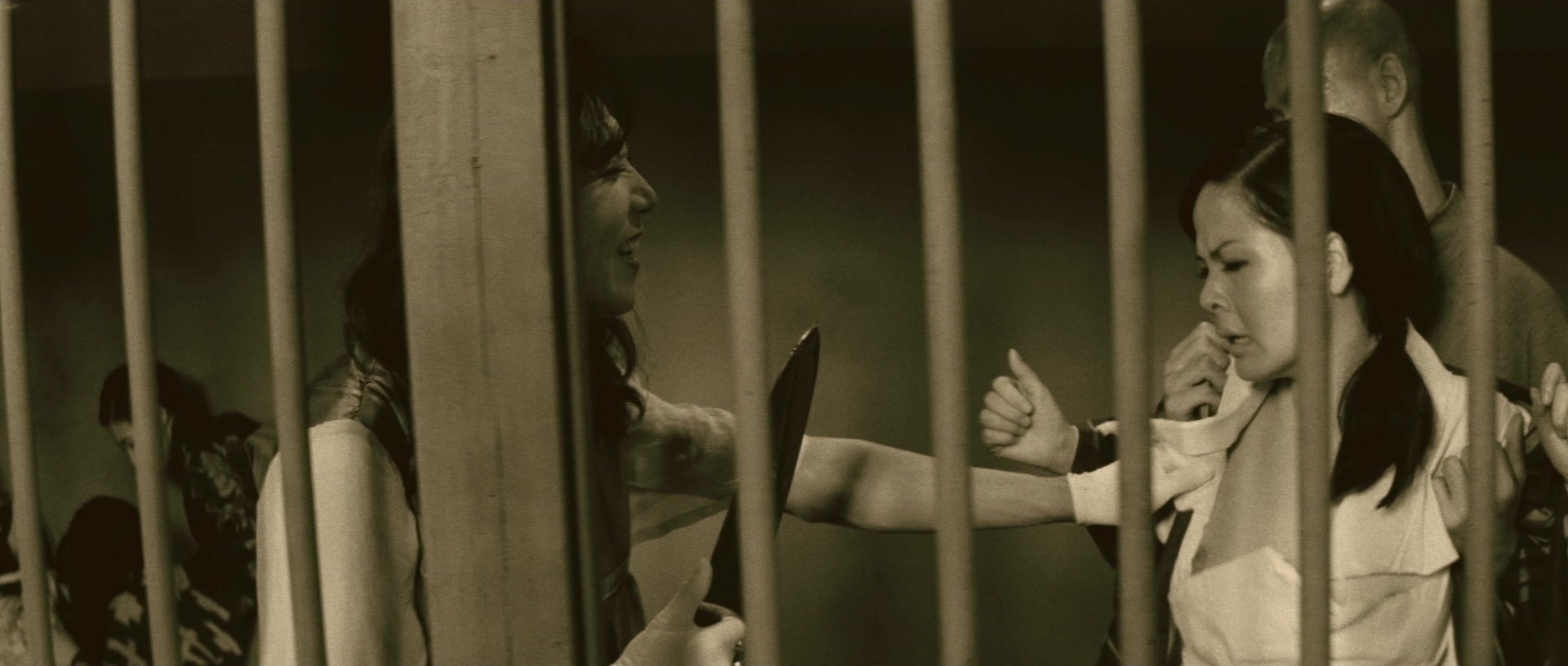 Kyôfu kikei ningen: Edogawa Rampo zenshû (1969), wide, 2.35:1 — film still