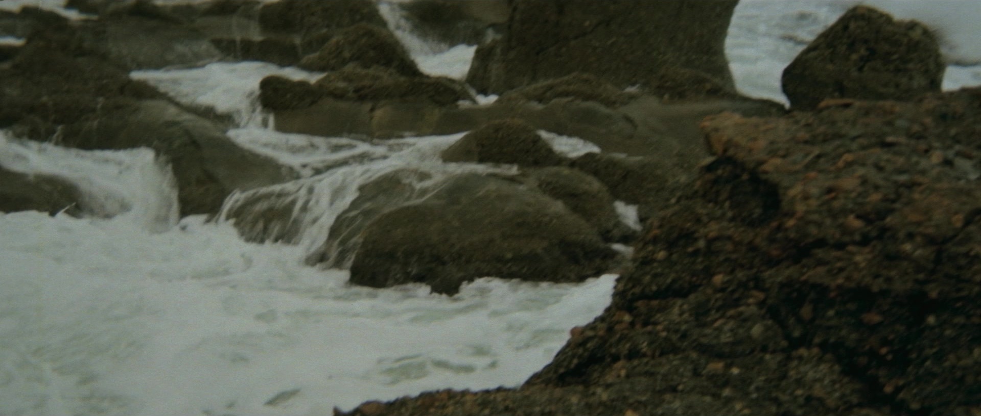 Kyôfu kikei ningen: Edogawa Rampo zenshû (1969), wide, 2.35:1 — film still