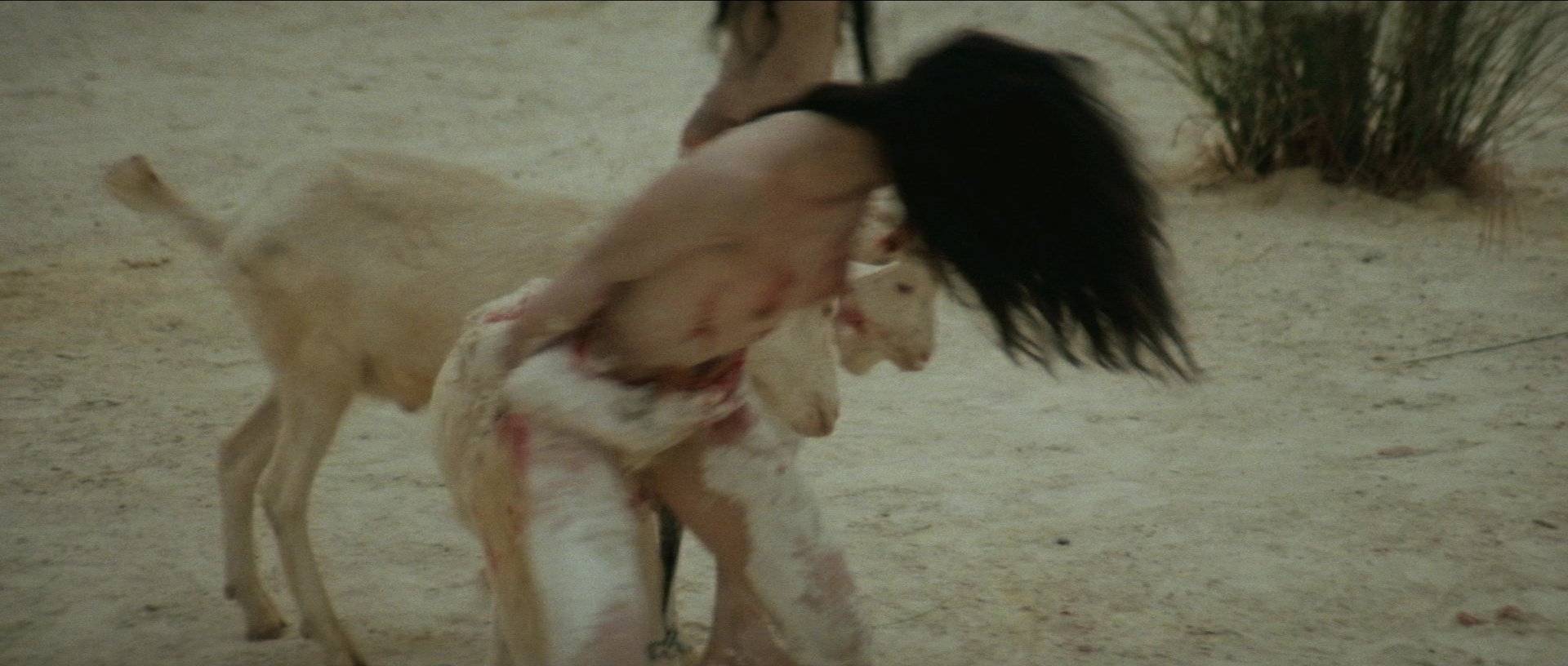 Kyôfu kikei ningen: Edogawa Rampo zenshû (1969), wide, 2.35:1 — film still