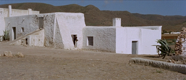 Per qualche dollaro in più — film still
