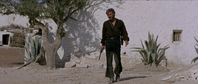 Per qualche dollaro in più — film still
