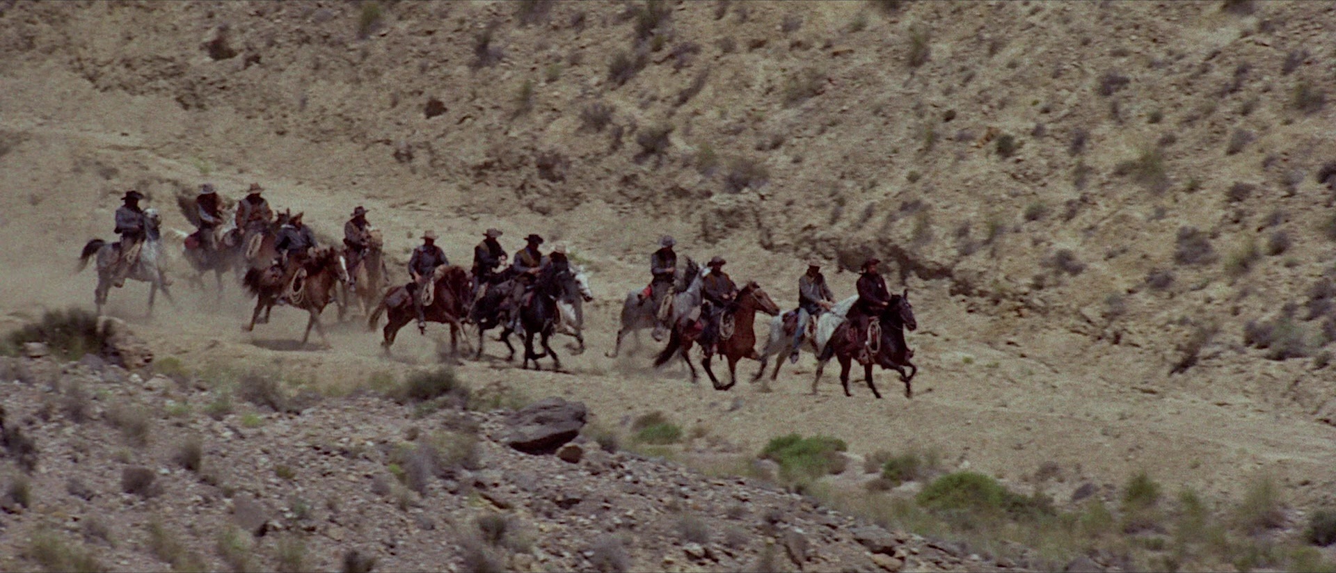 Per qualche dollaro in più (1965), wide, 2.33:1 — film still