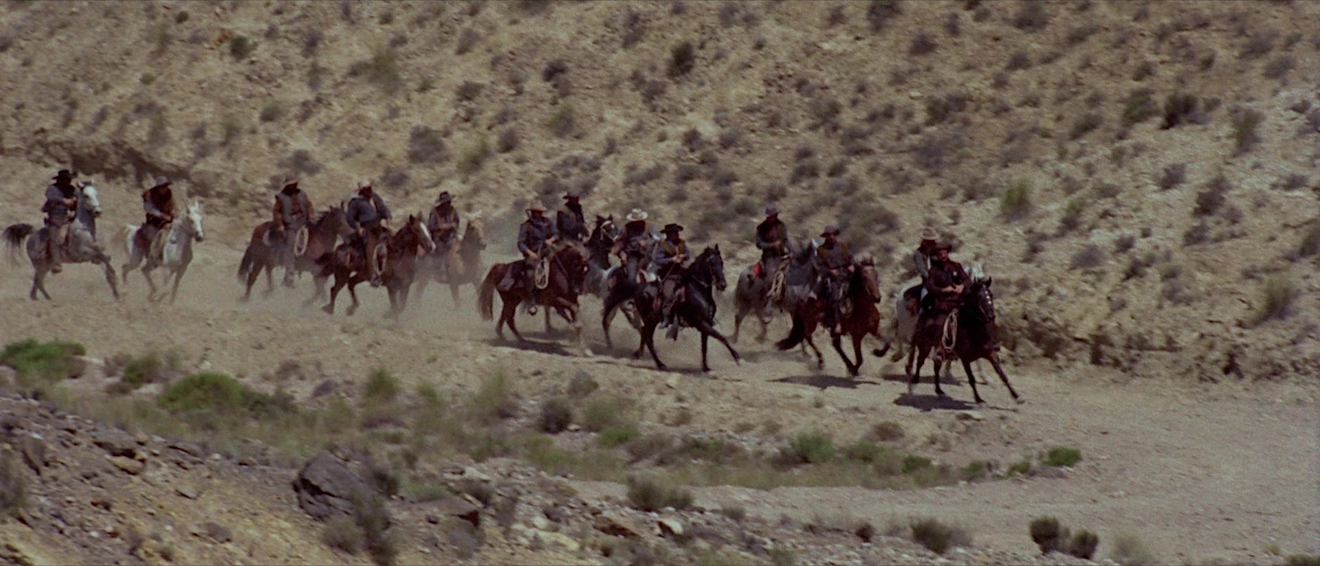 Per qualche dollaro in più (1965), wide, 2.33:1 — film still