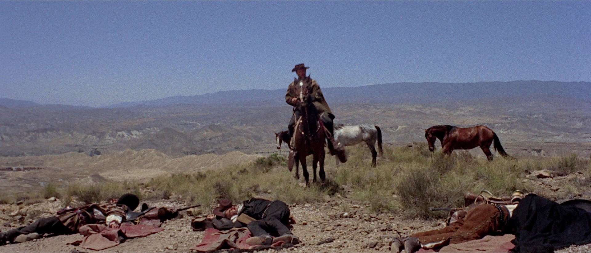 Per qualche dollaro in più (1965), wide, 2.33:1 — film still
