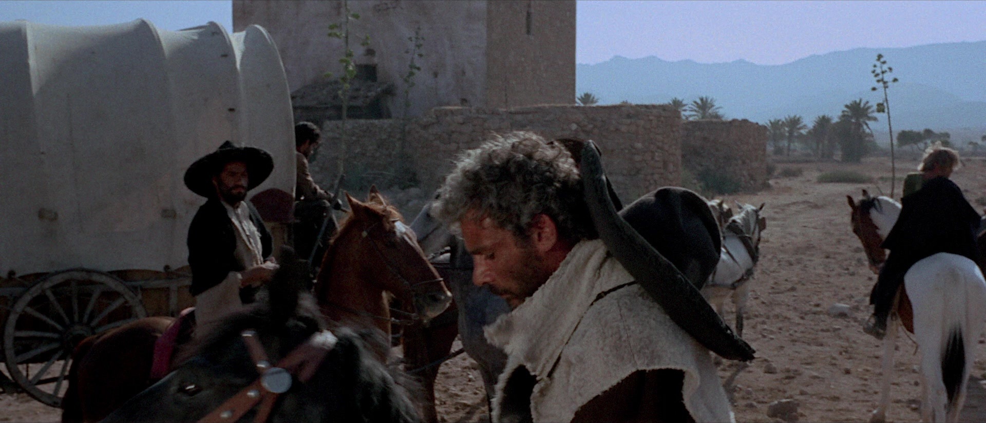 Per qualche dollaro in più (1965), wide, 2.33:1 — film still